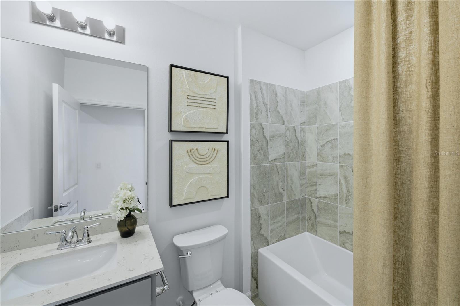 LAKESPUR WELLEN PARK PHASE 3 - Residential