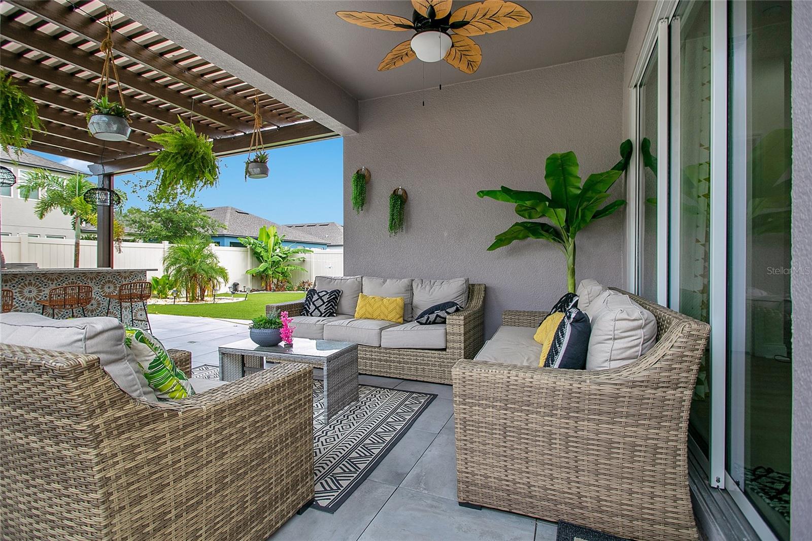 ENCORE/OVATION PH 2 - Residential Lease