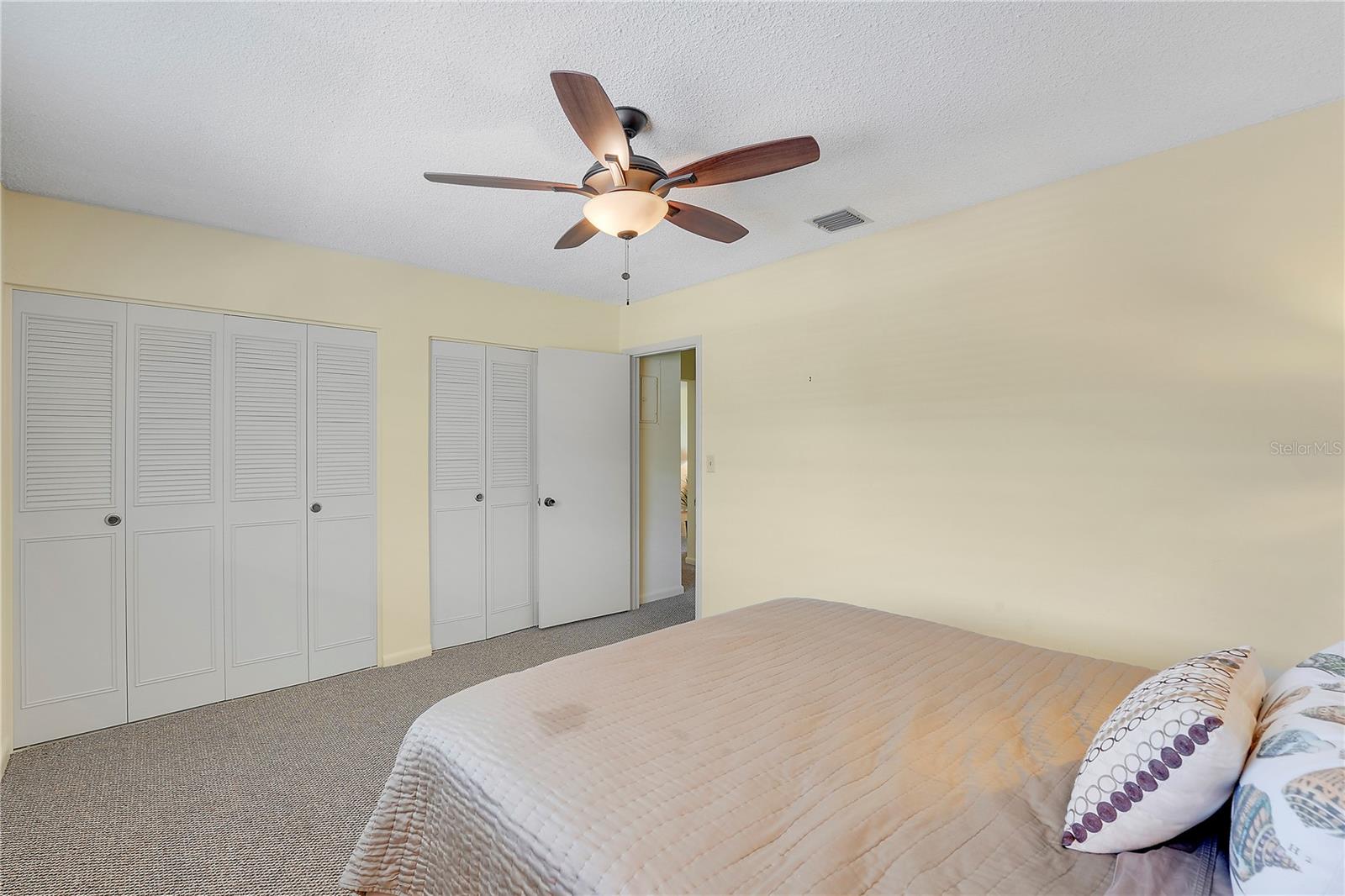 QUEENS COVE HOUSE CONDO - Residential