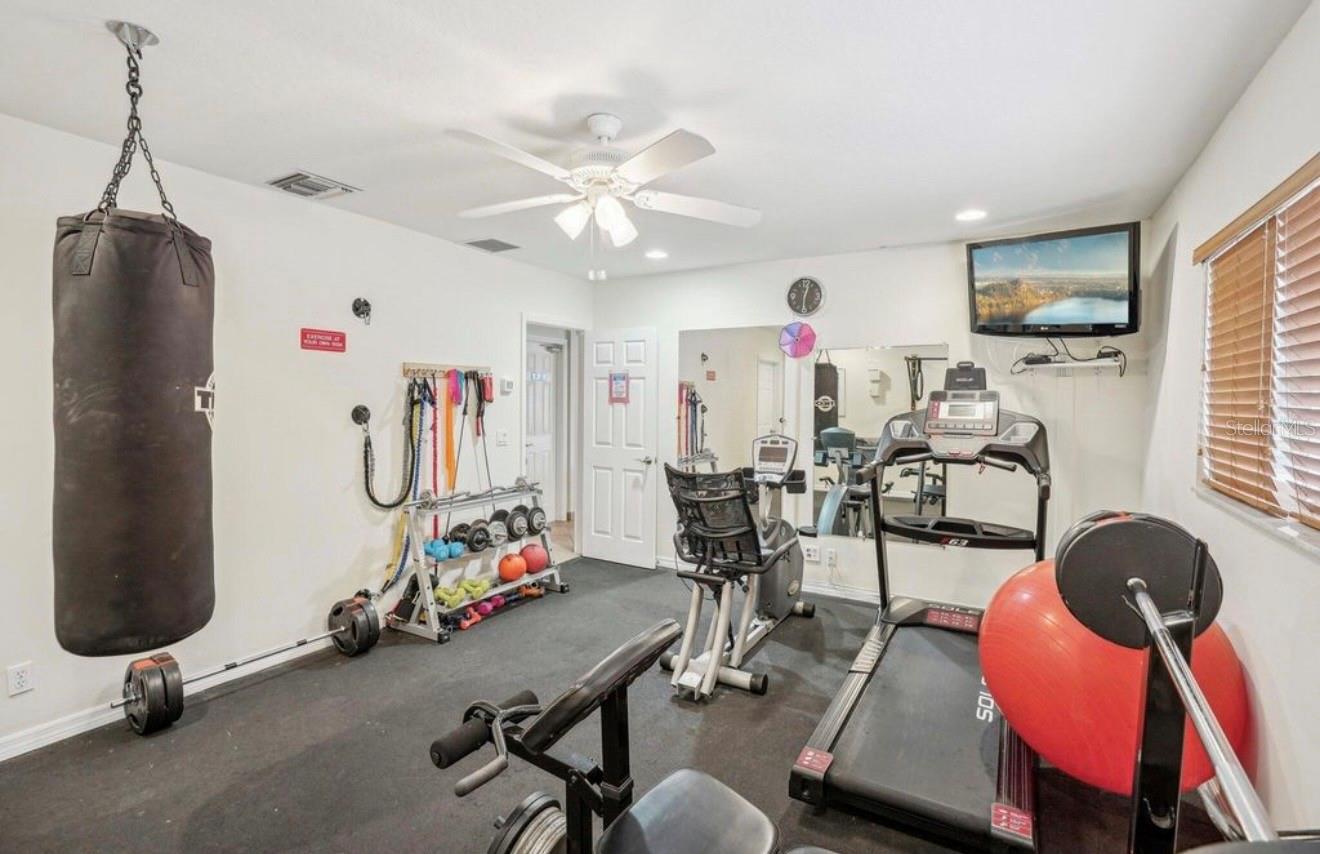 QUEENS COVE HOUSE CONDO - Residential