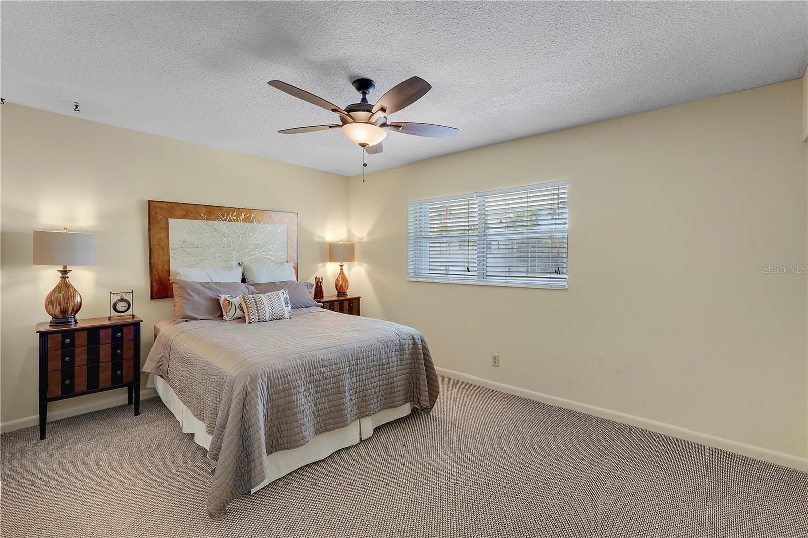 QUEENS COVE HOUSE CONDO - Residential