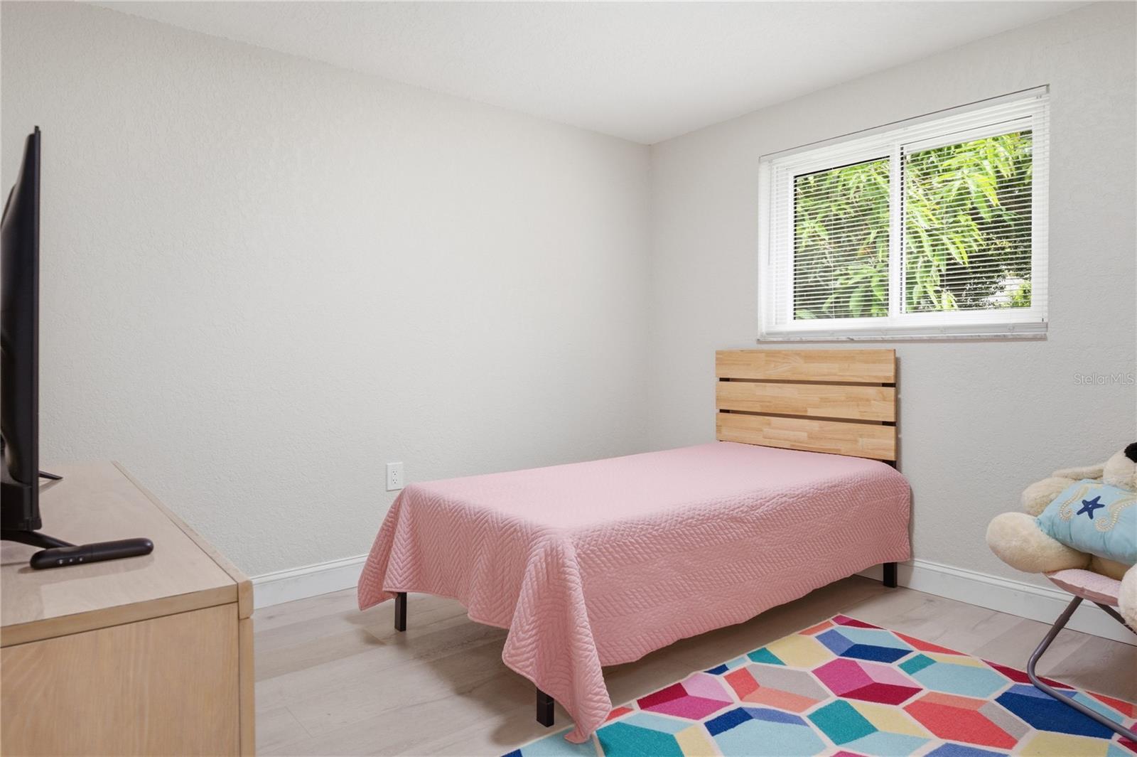 HILLANDALE - Residential