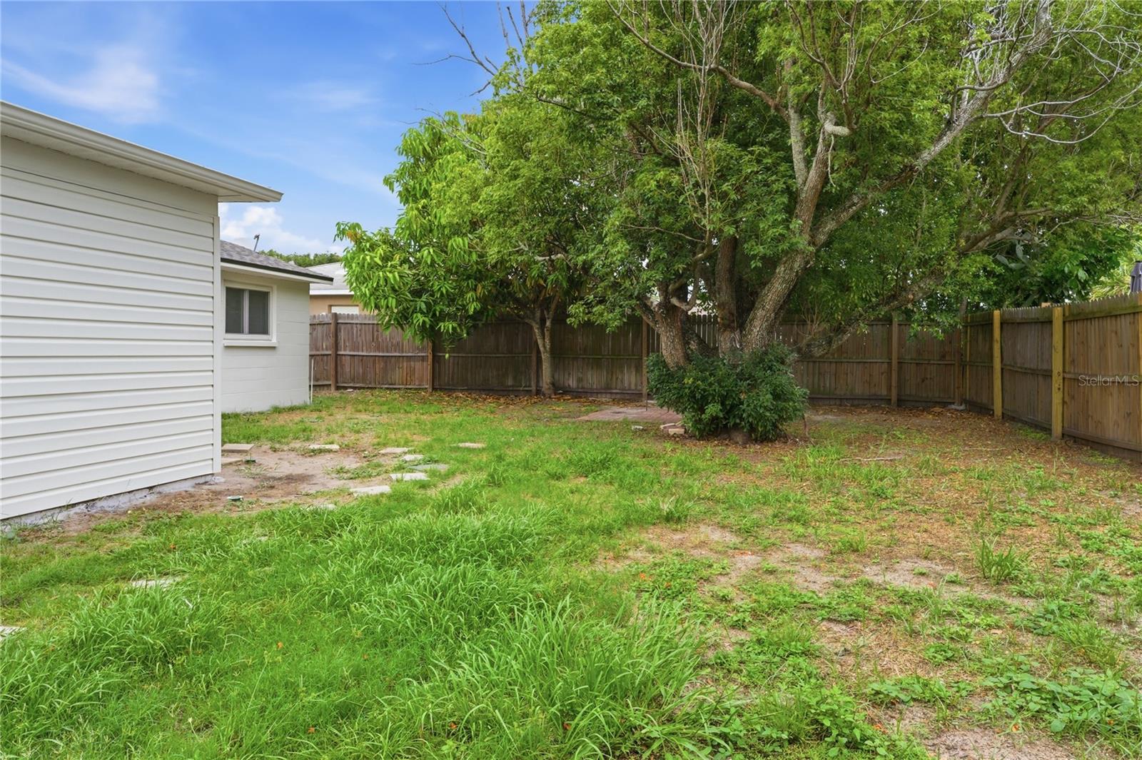 HILLANDALE - Residential