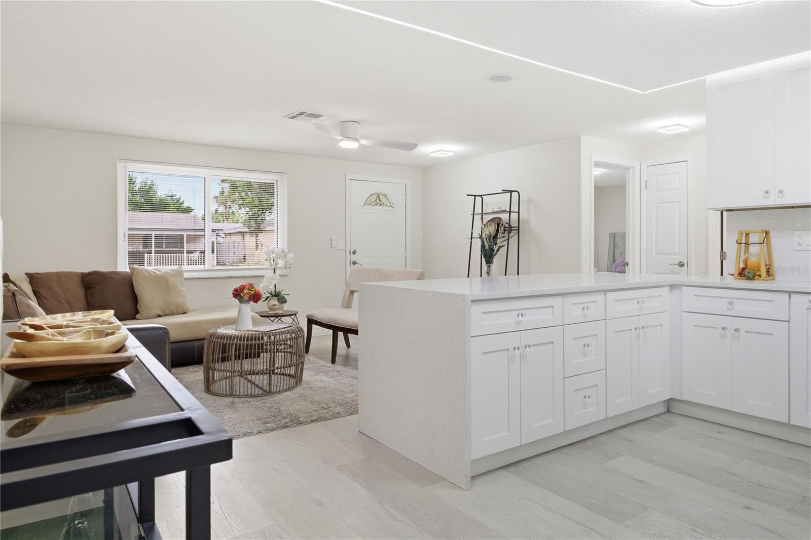 HILLANDALE - Residential