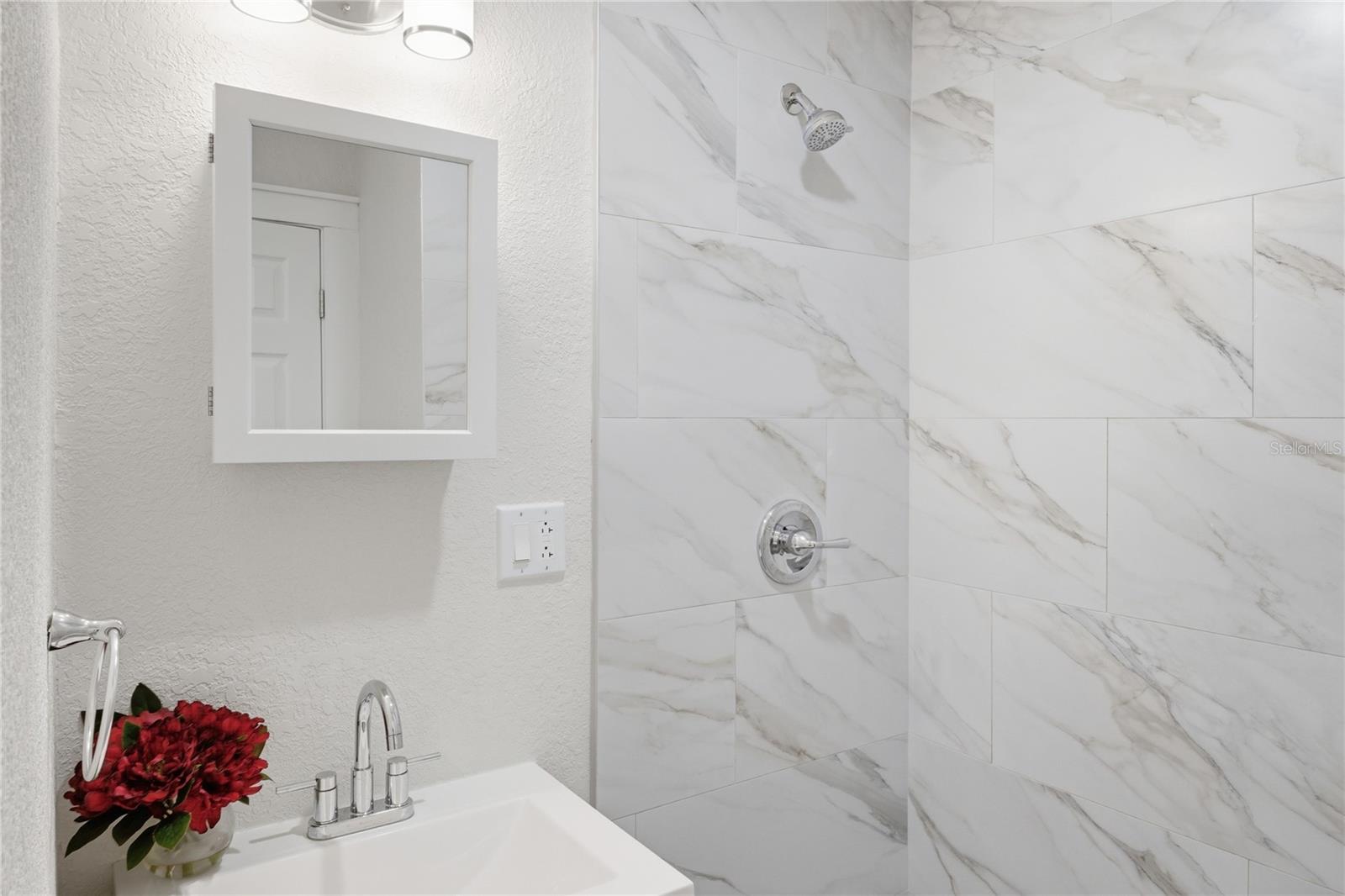 HILLANDALE - Residential
