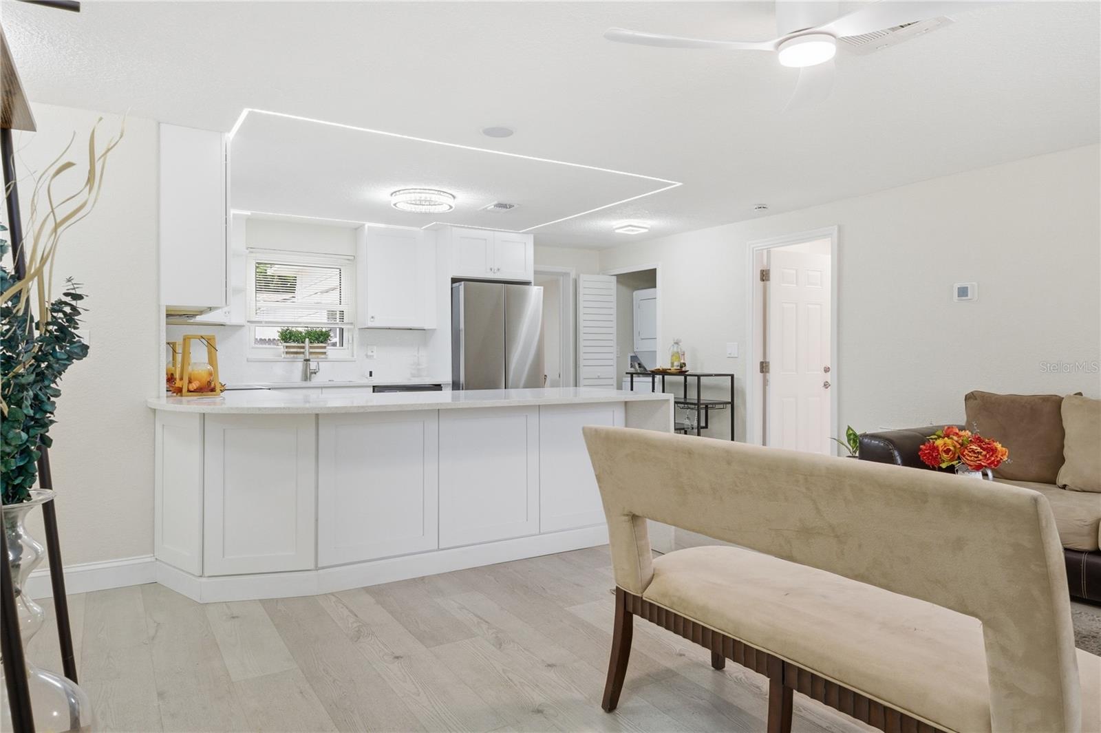 HILLANDALE - Residential