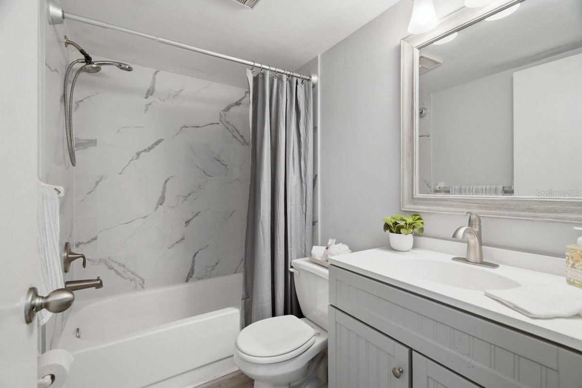WINDING CREEK - Residential