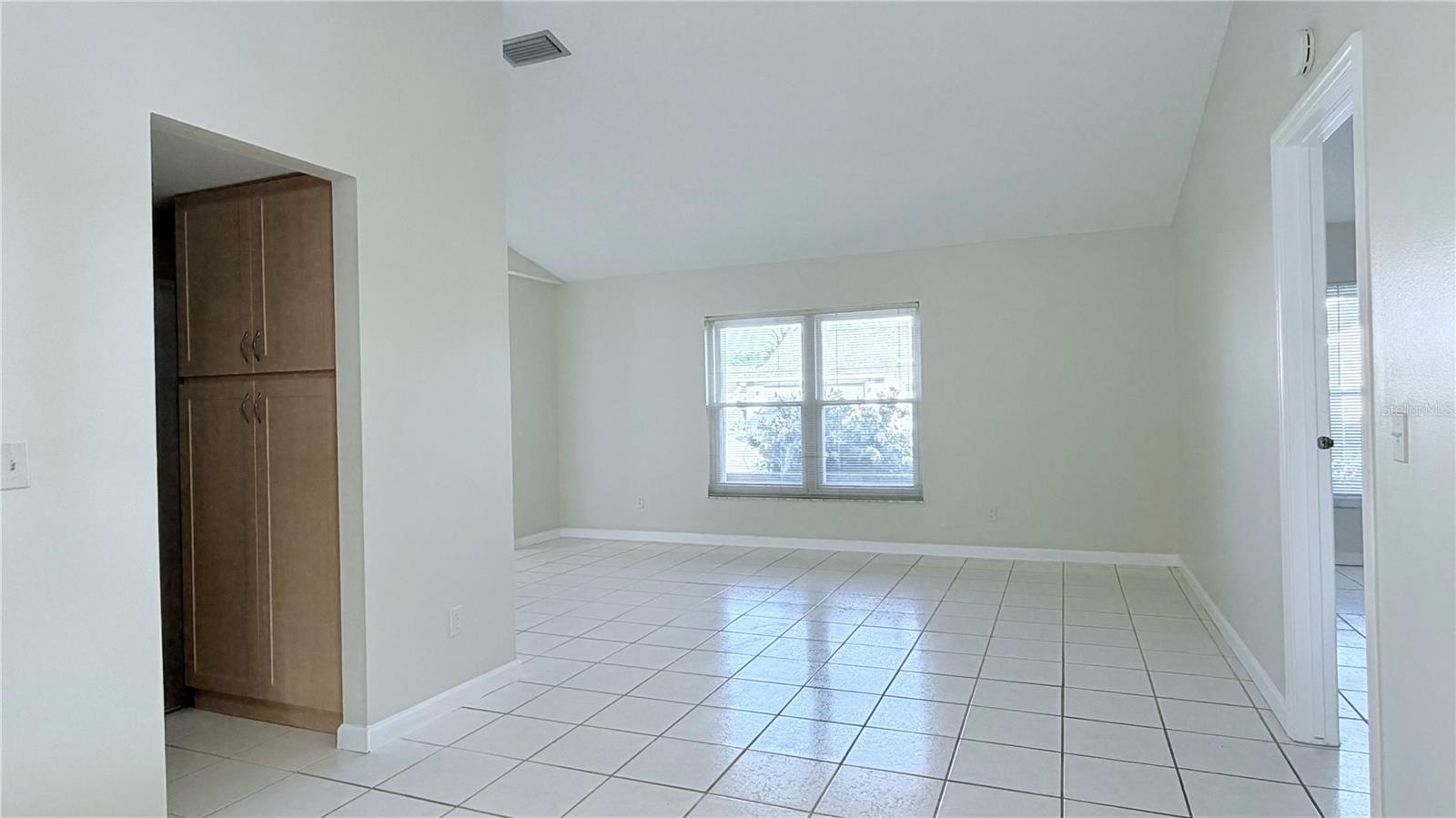 COUNTRYWAY PRCL B TR 5 - Residential Lease