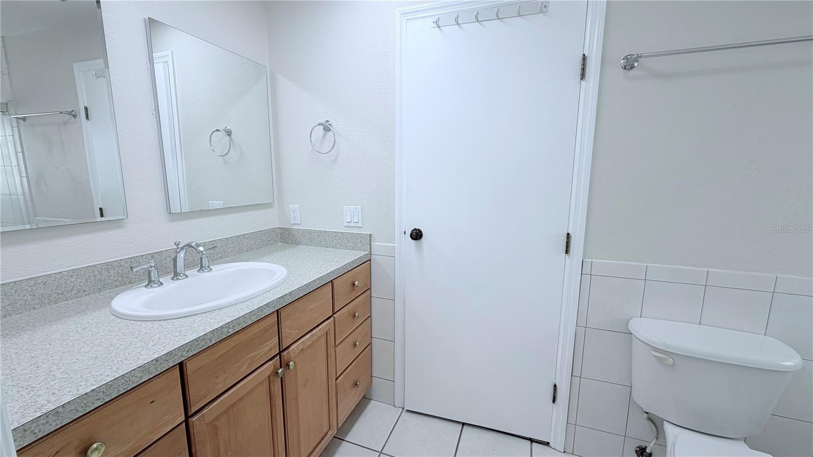 COUNTRYWAY PRCL B TR 5 - Residential Lease
