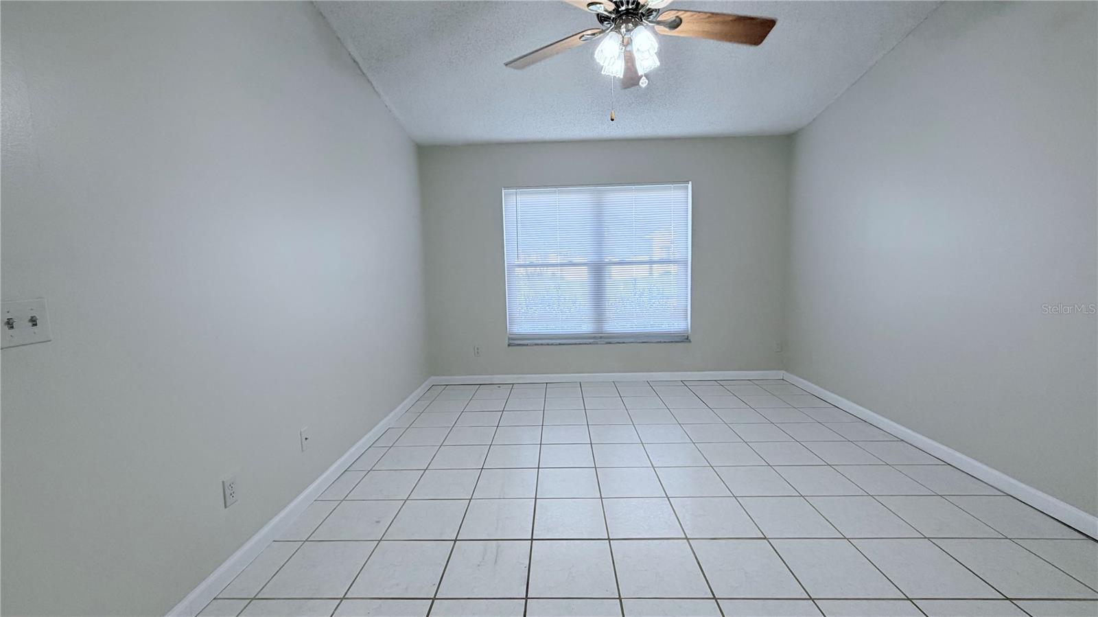 COUNTRYWAY PRCL B TR 5 - Residential Lease