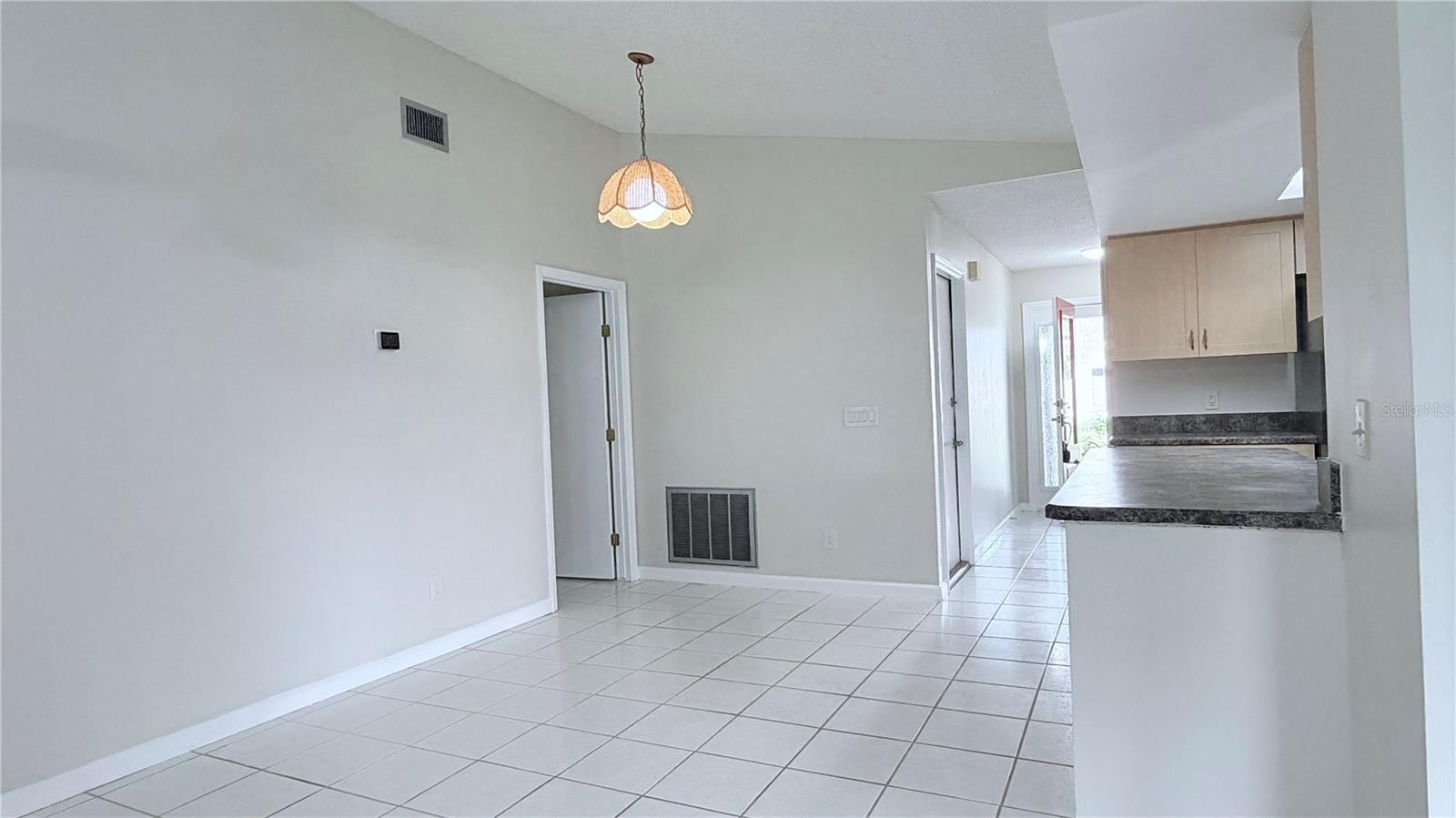 COUNTRYWAY PRCL B TR 5 - Residential Lease