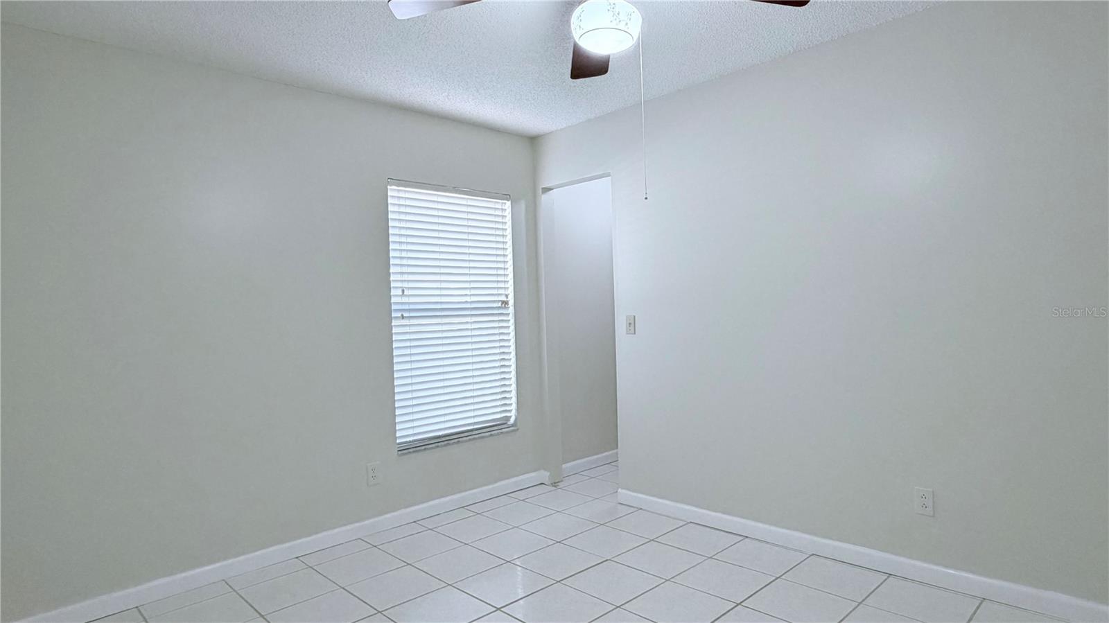 COUNTRYWAY PRCL B TR 5 - Residential Lease