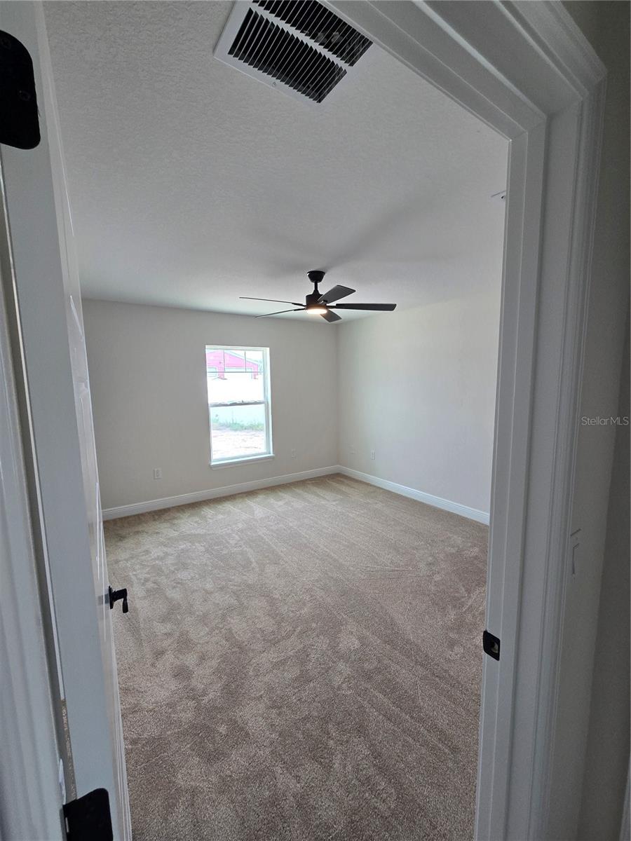 SILVER SPRINGS SHORES - Residential