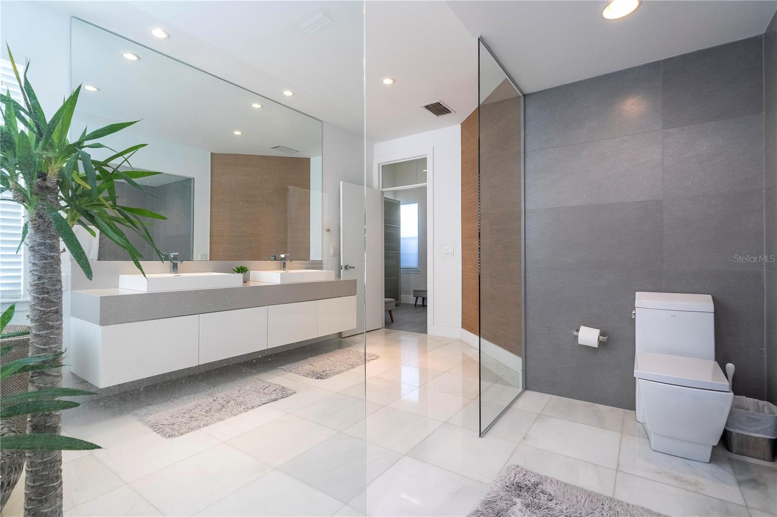 BRENTWOOD CLUB PH 1 - Residential