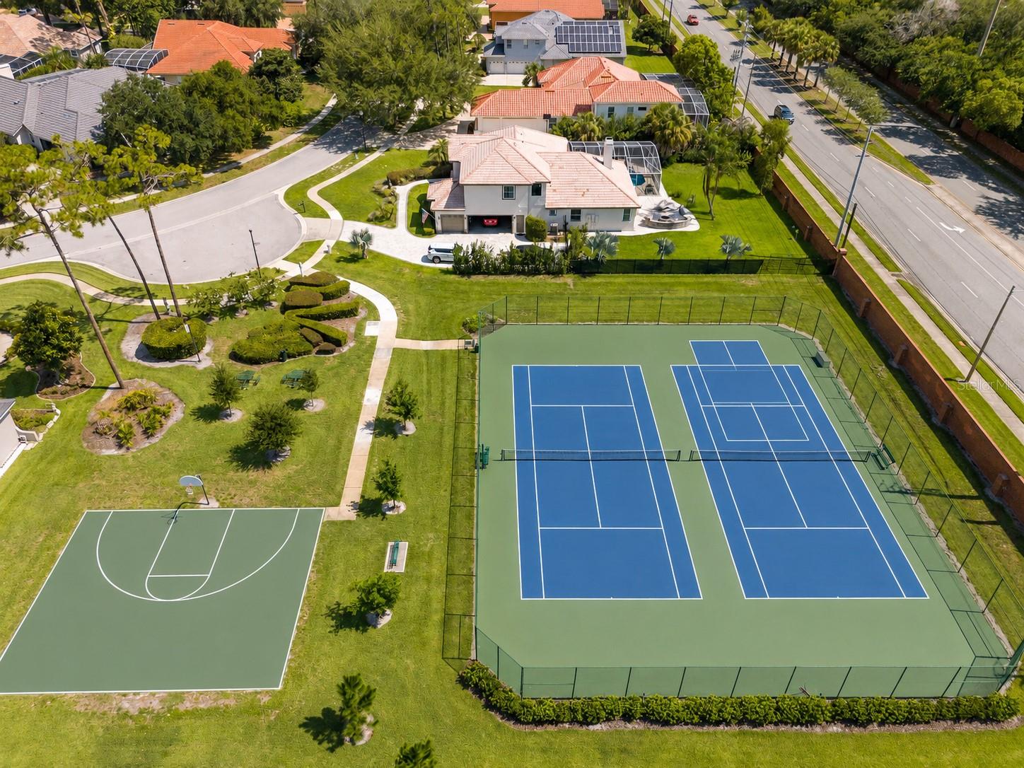 BRENTWOOD CLUB PH 1 - Residential