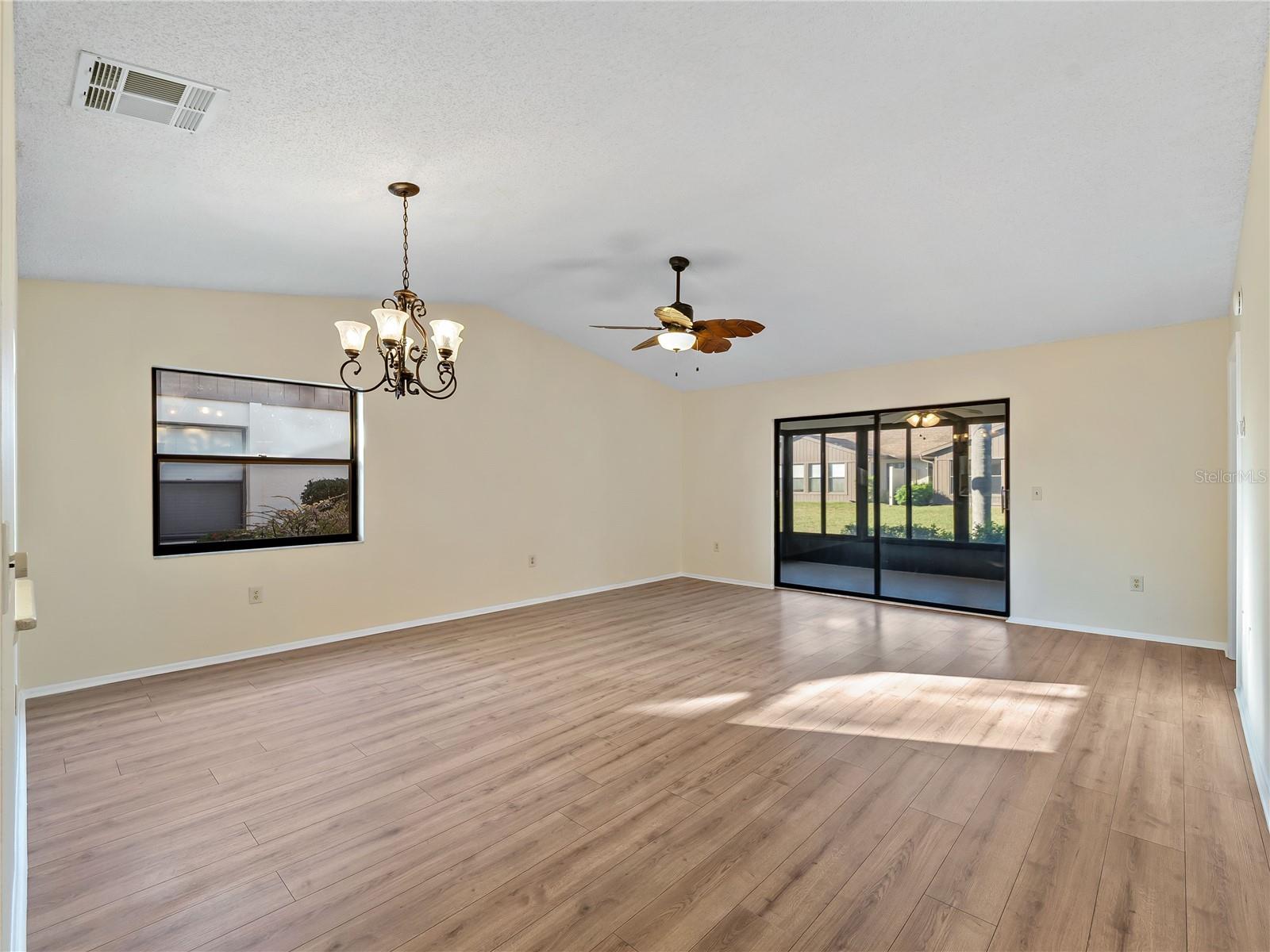 VILLAGE OAKS SEC B - Residential