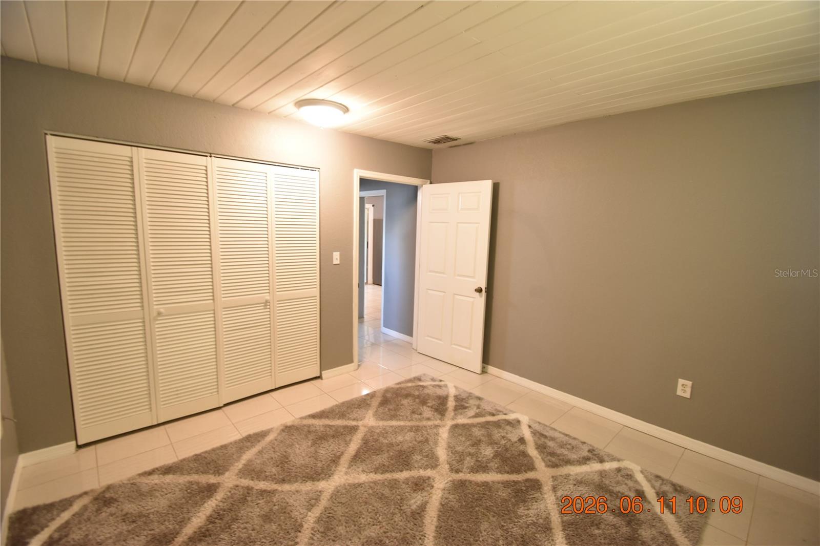 TILSEN MANOR BLKS 2 3 4 5 6 8 - Residential Lease