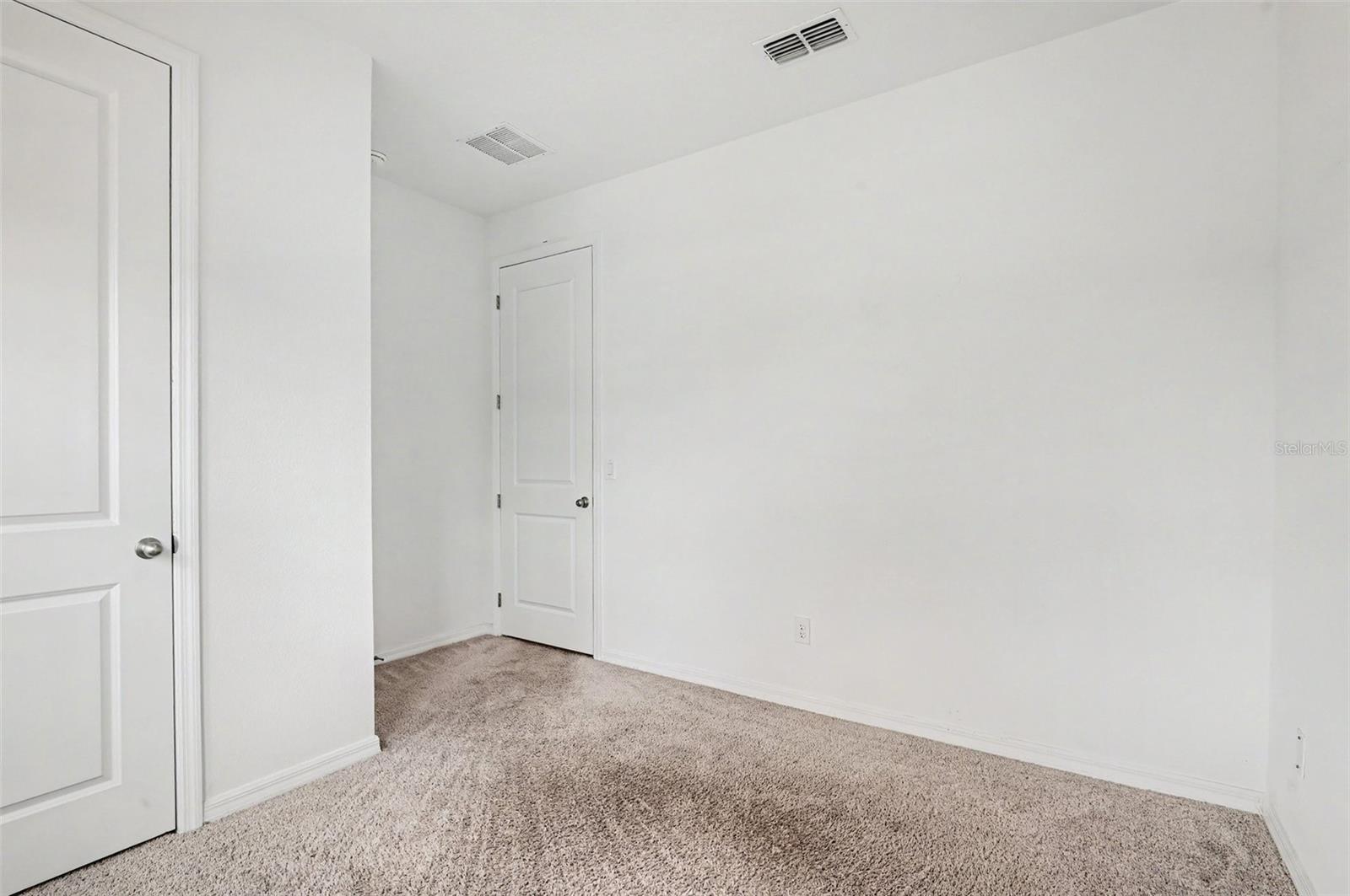 HAMPTON OAKS - Residential