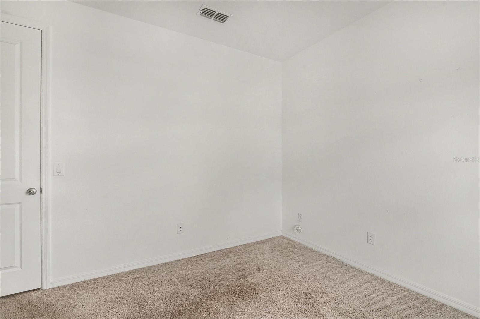 HAMPTON OAKS - Residential