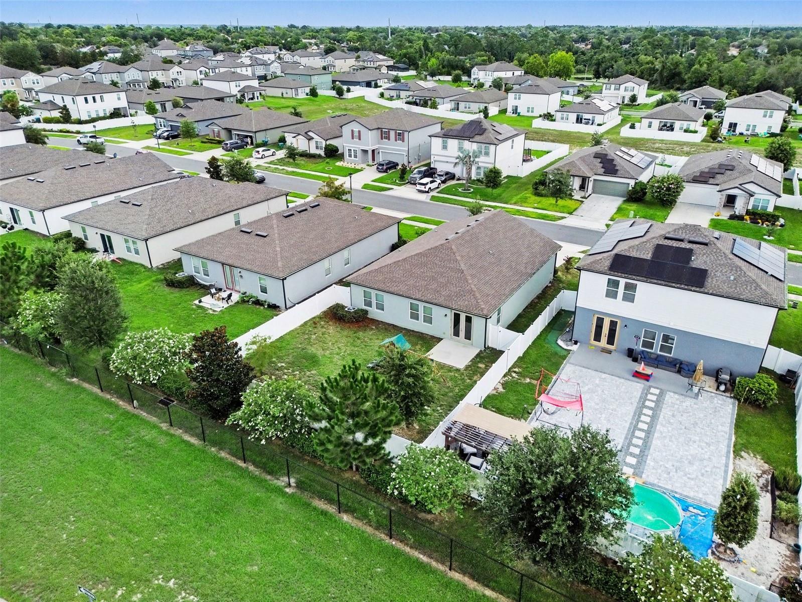 HAMPTON OAKS - Residential