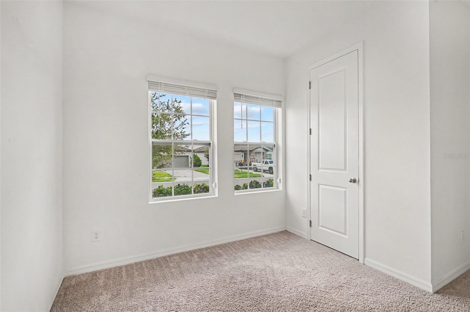 HAMPTON OAKS - Residential