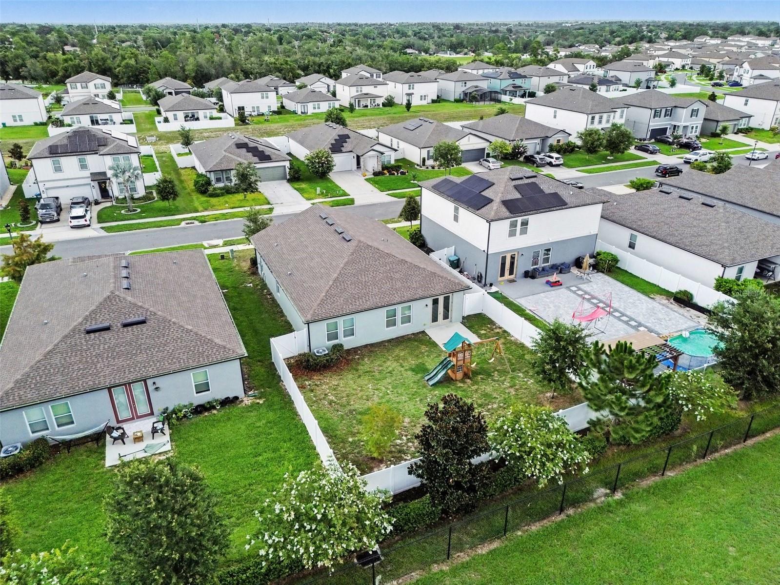 HAMPTON OAKS - Residential