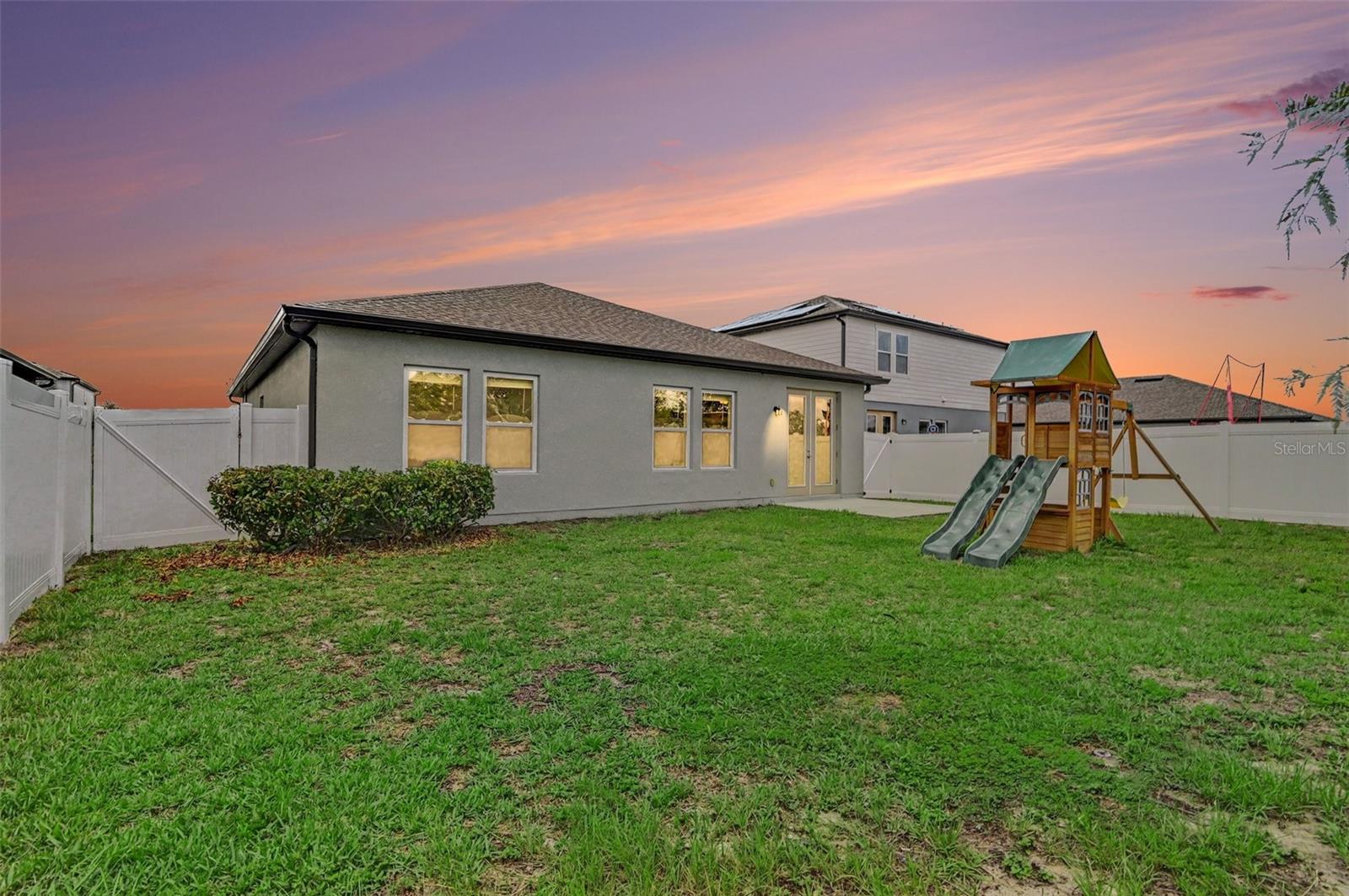 HAMPTON OAKS - Residential