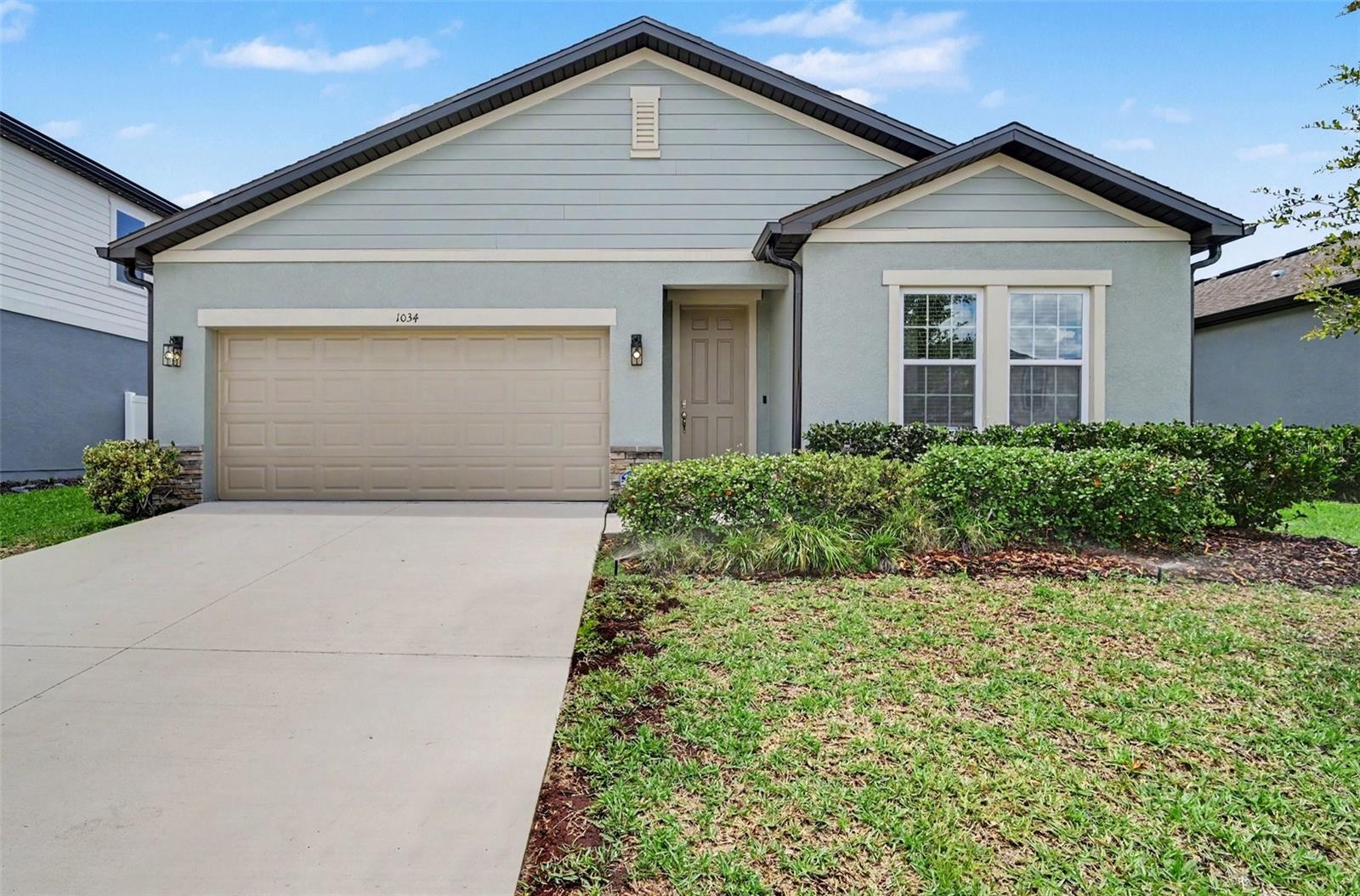 HAMPTON OAKS - Residential