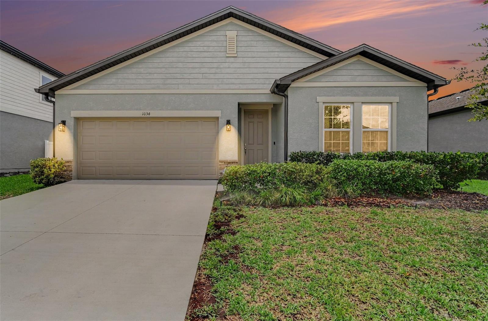 HAMPTON OAKS - Residential