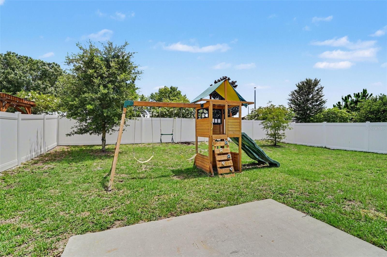 HAMPTON OAKS - Residential