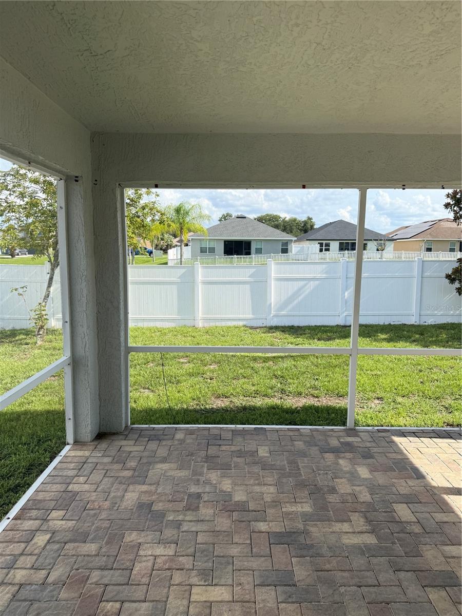 ISLAND LAKES - Residential