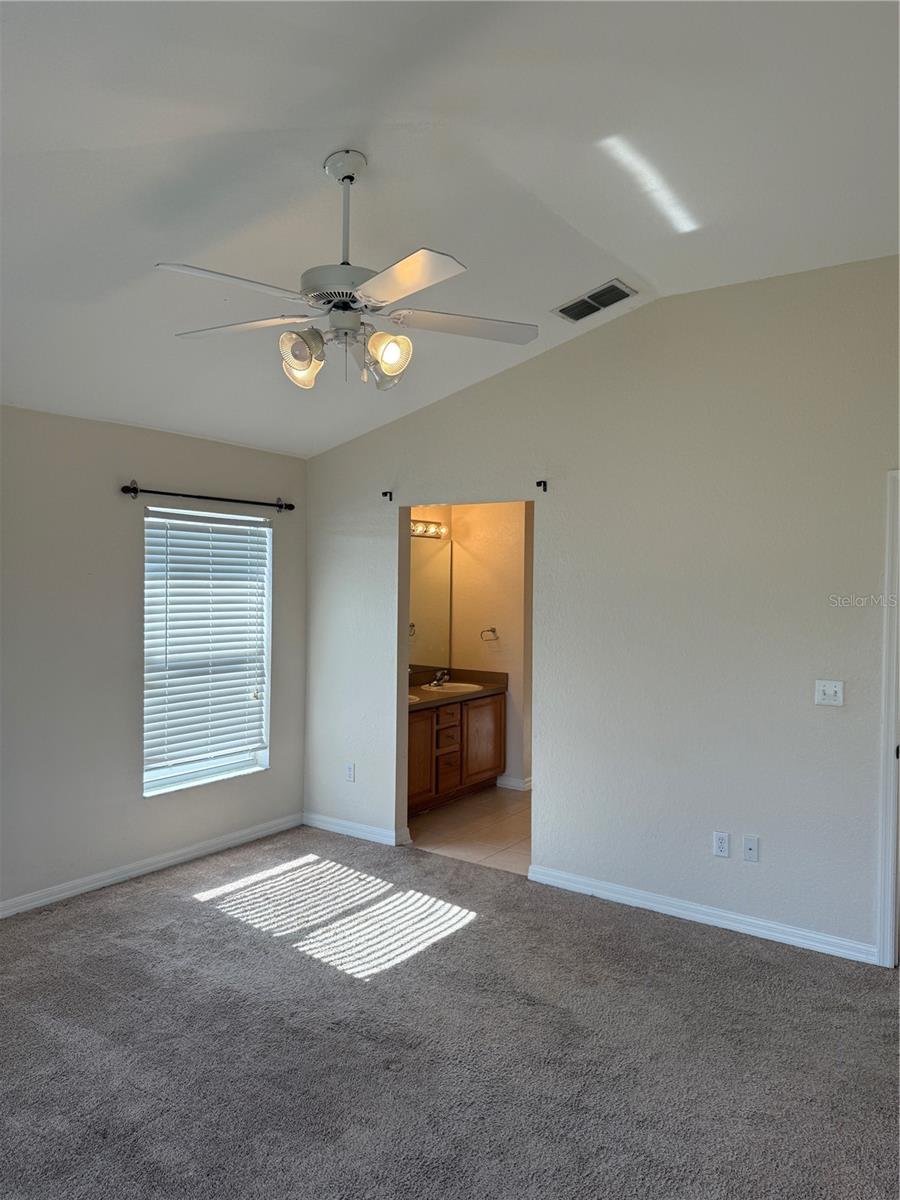 ISLAND LAKES - Residential
