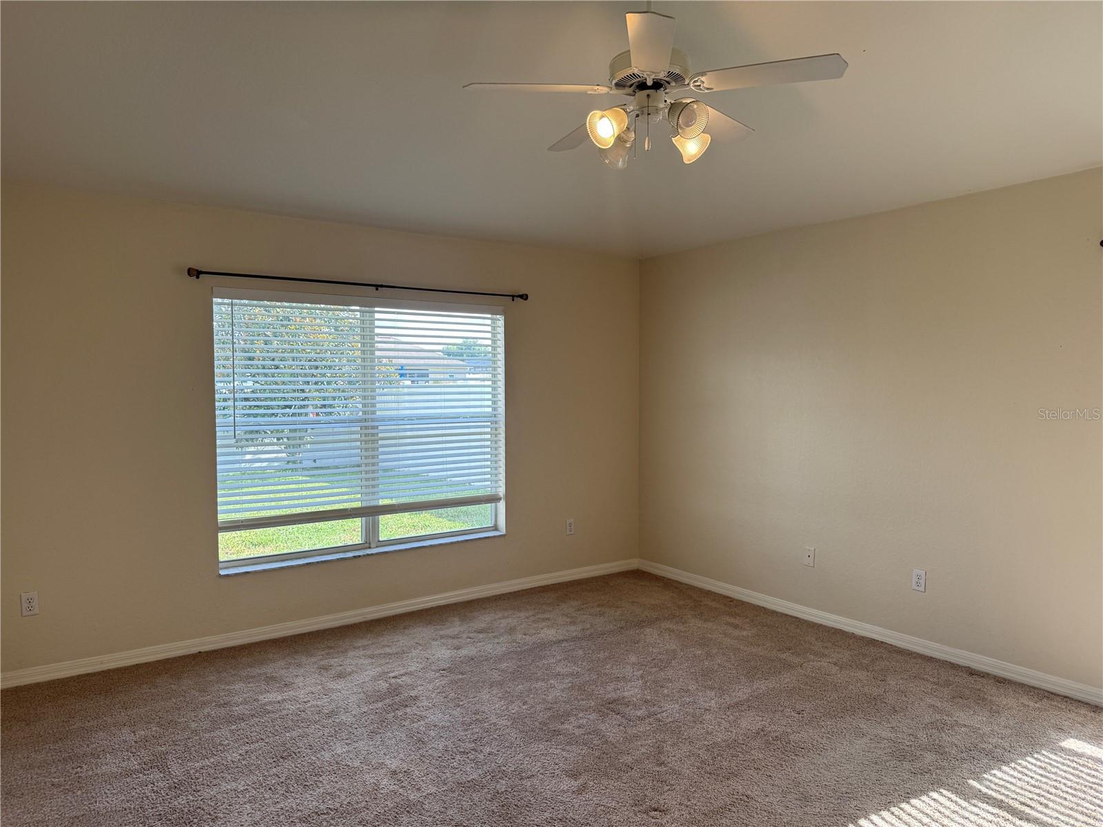 ISLAND LAKES - Residential