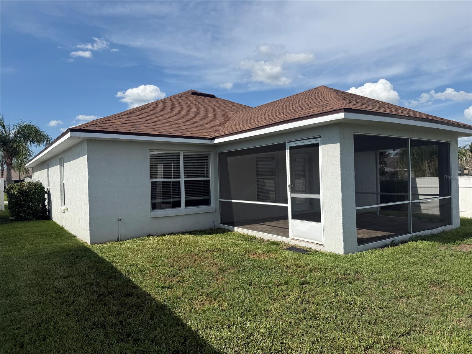 ISLAND LAKES - Residential