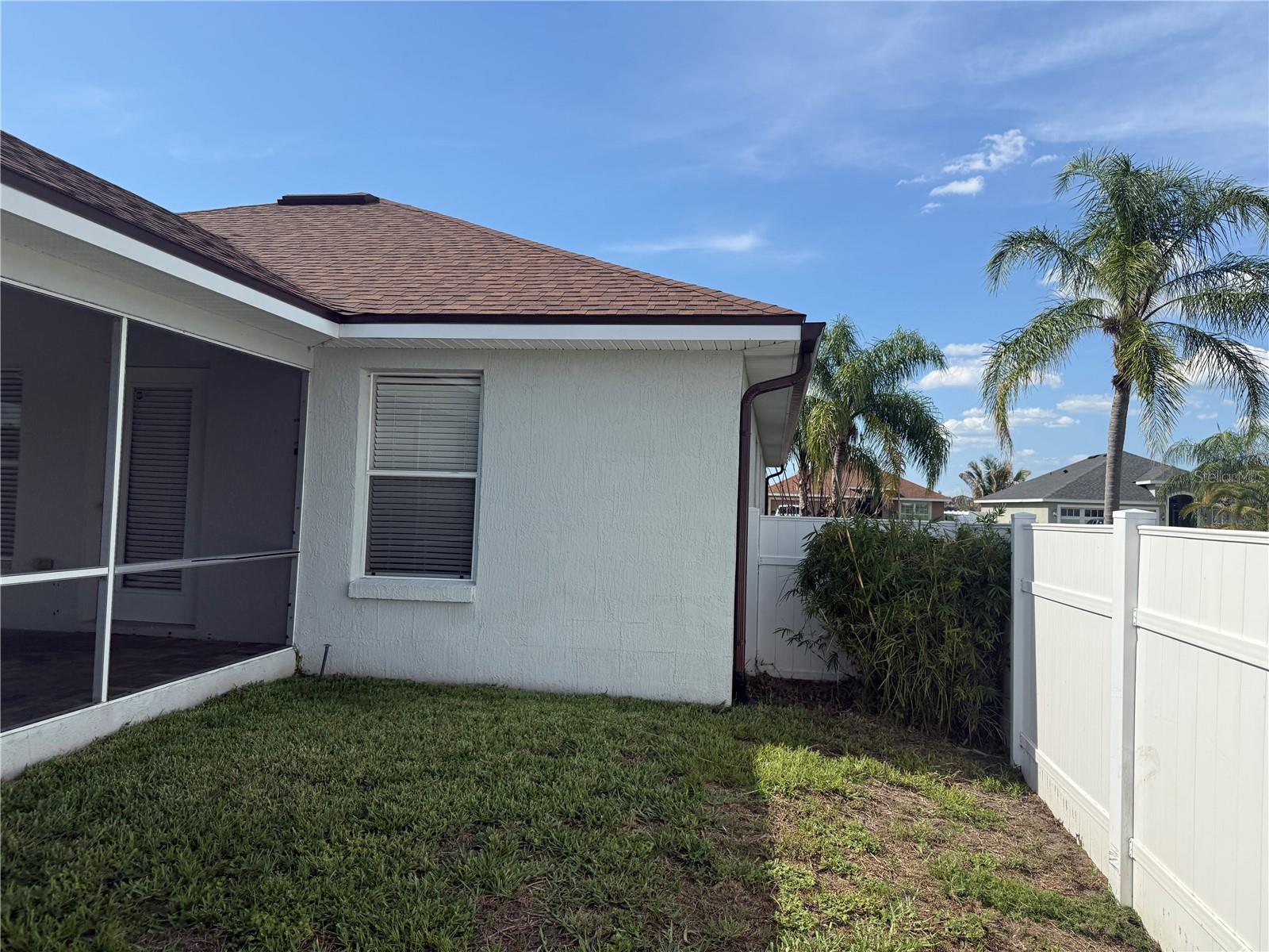 ISLAND LAKES - Residential