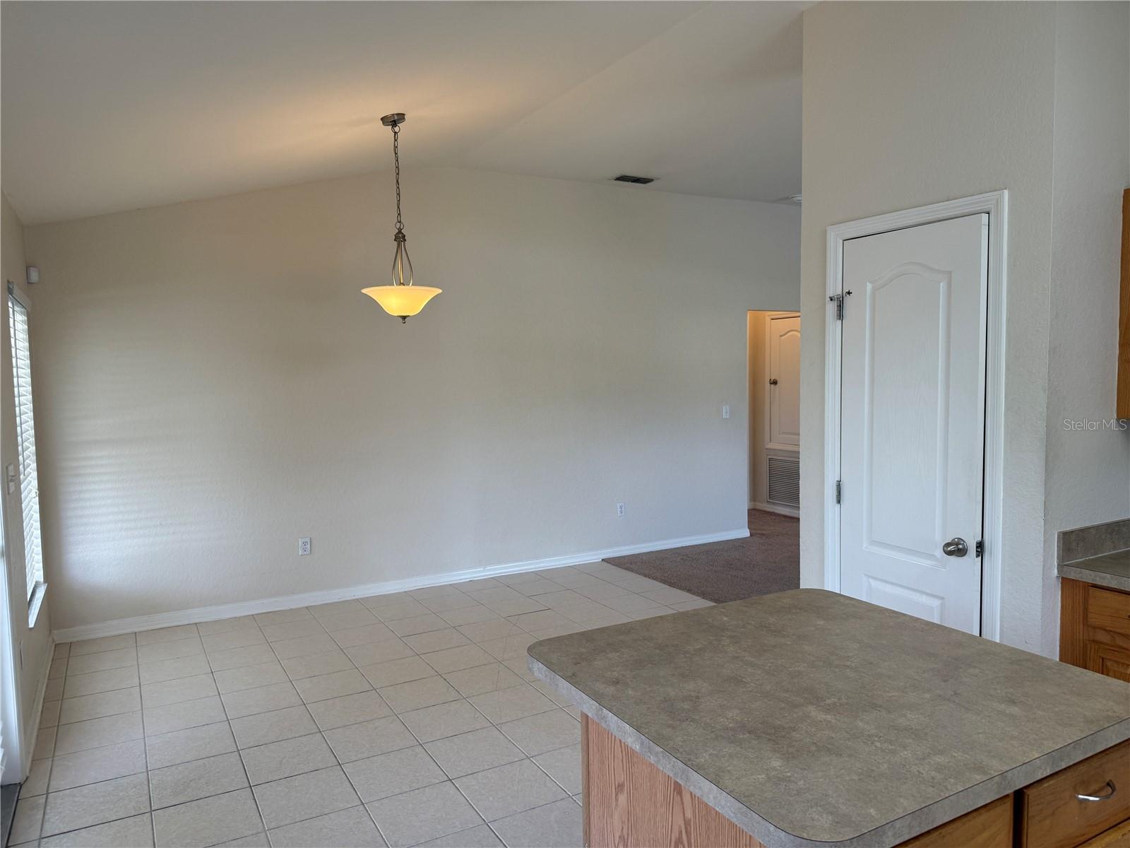 ISLAND LAKES - Residential