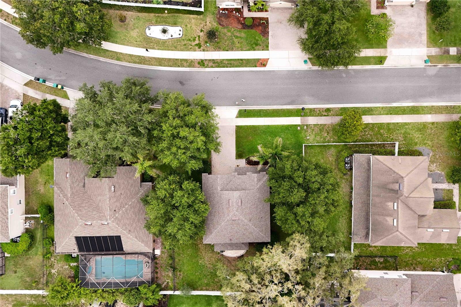 BLUE LAKE ESTATES - Residential