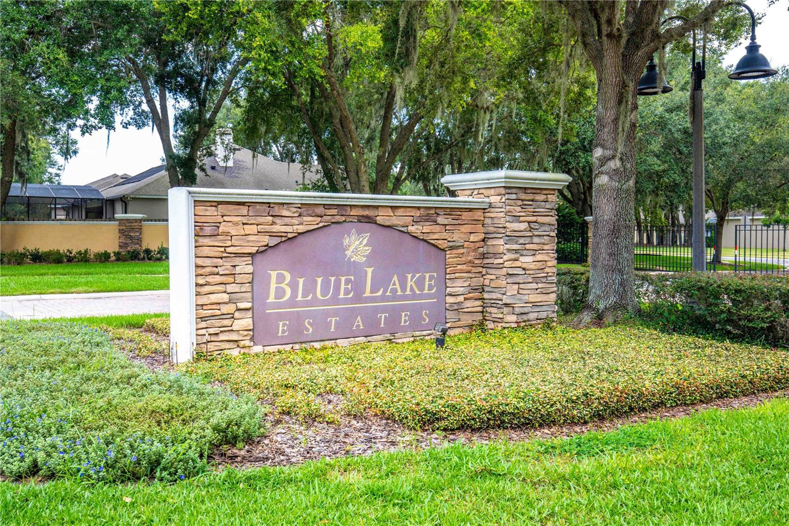 BLUE LAKE ESTATES - Residential