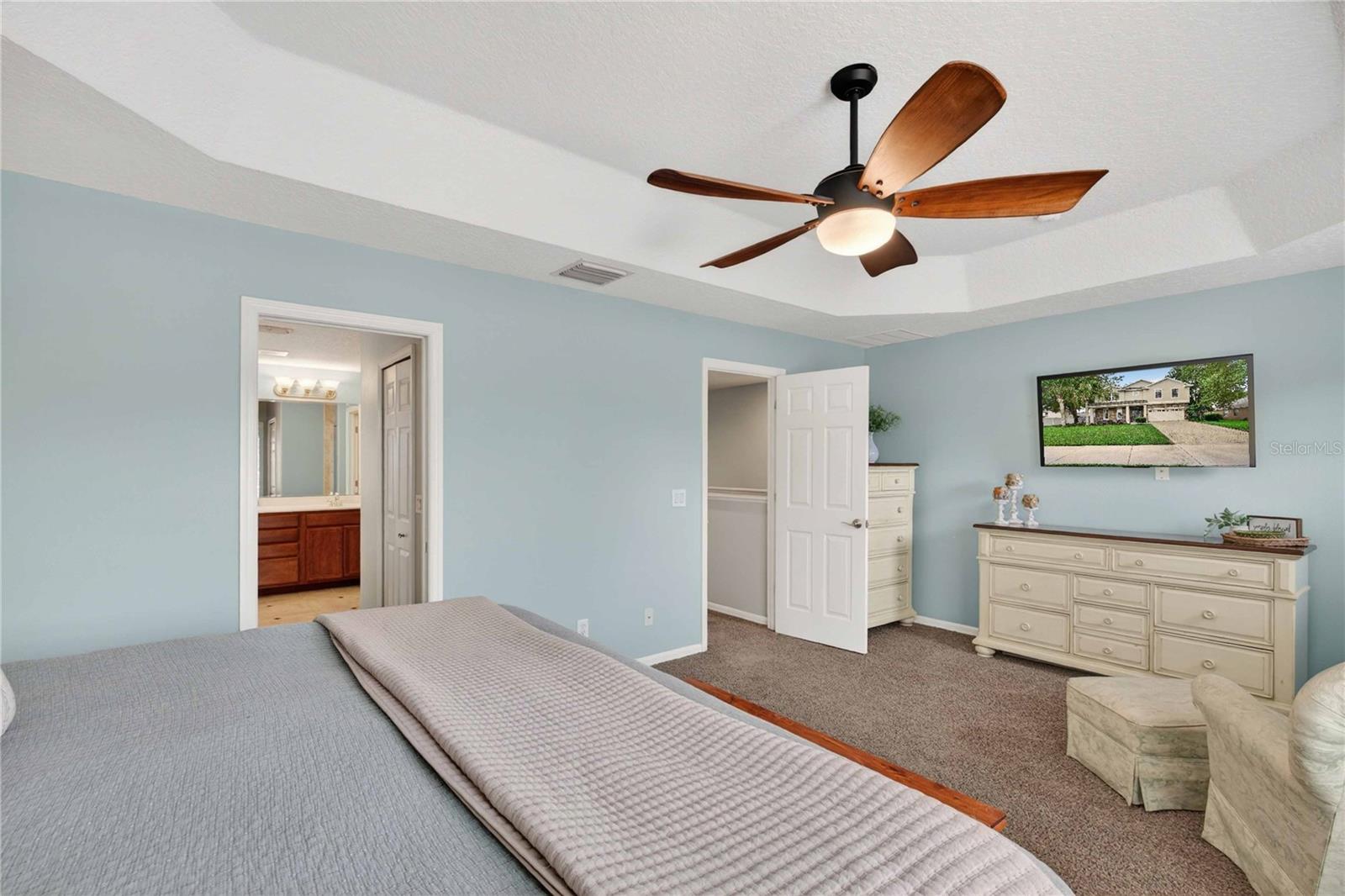 BLUE LAKE ESTATES - Residential