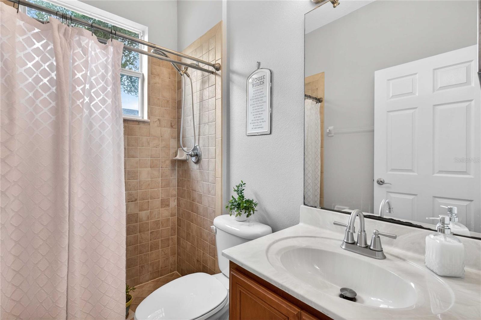 BLUE LAKE ESTATES - Residential