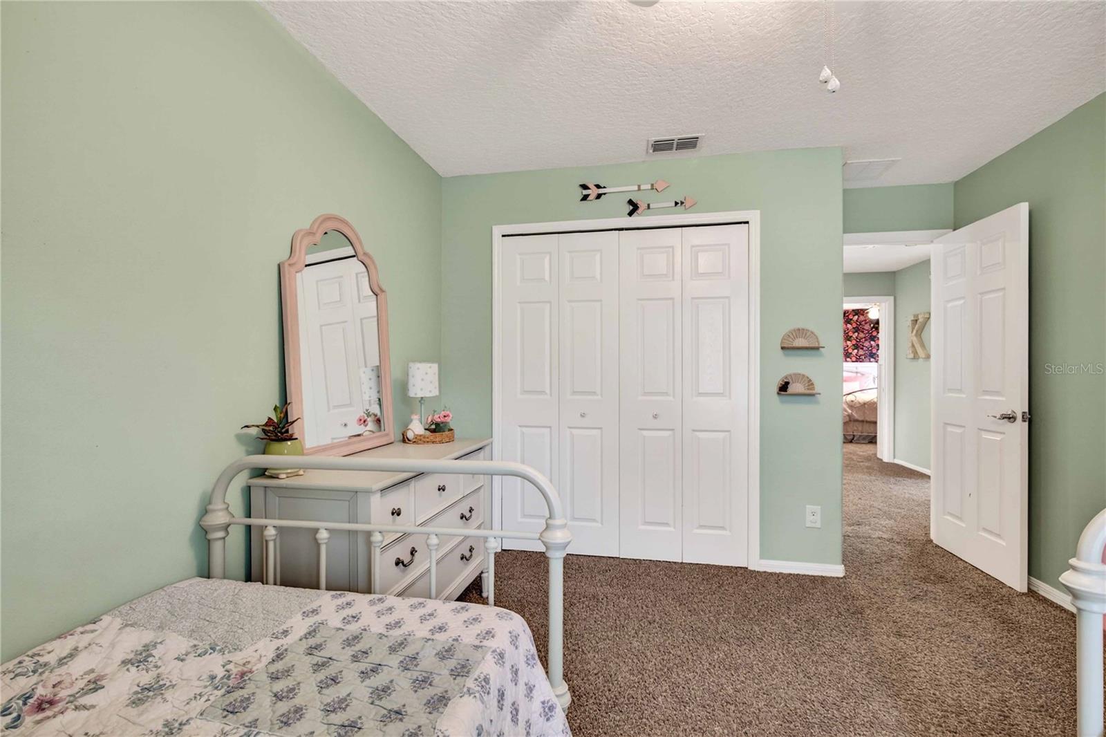 BLUE LAKE ESTATES - Residential