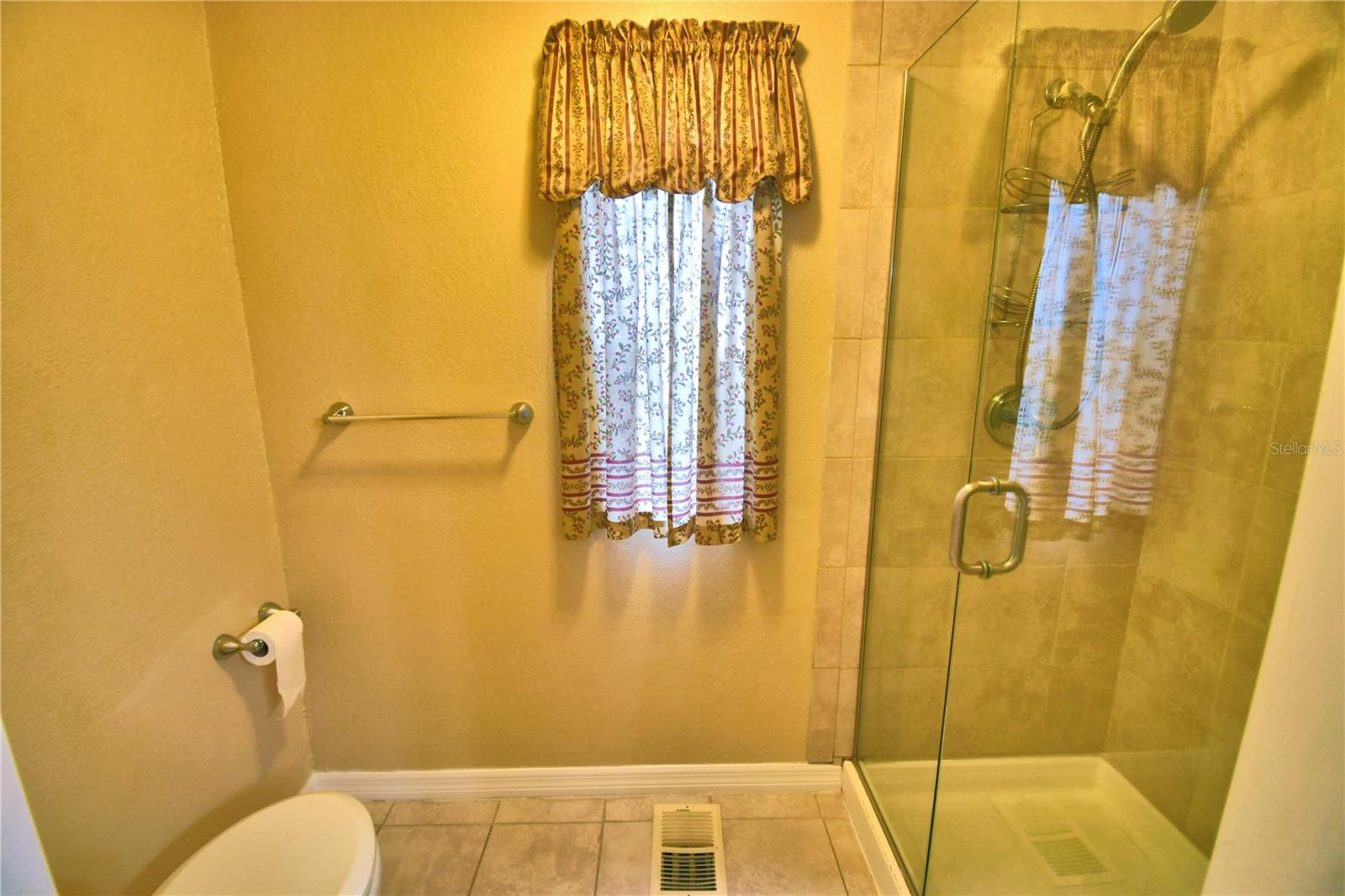 ARIANA SHORES MHP - Residential