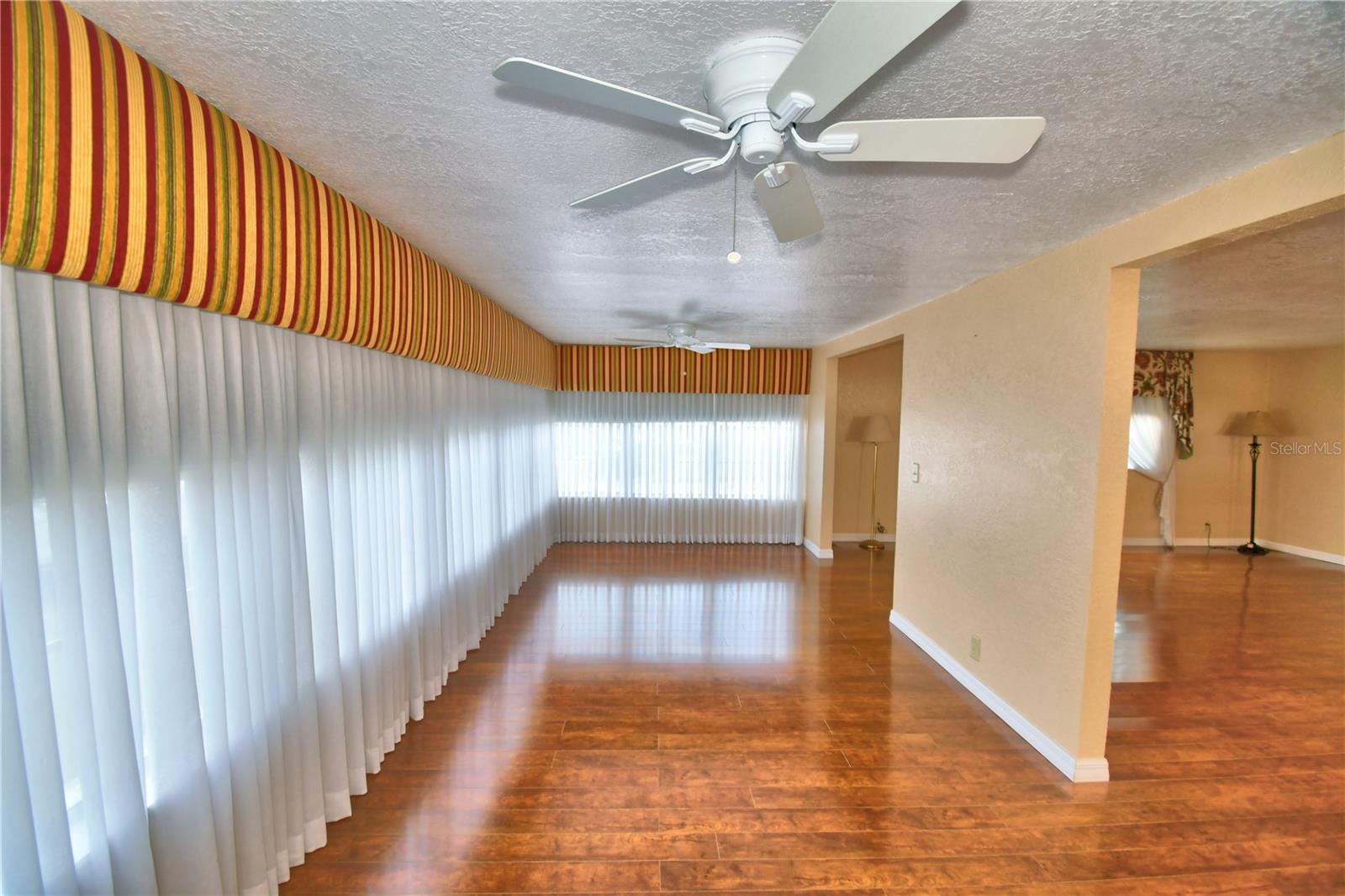 ARIANA SHORES MHP - Residential