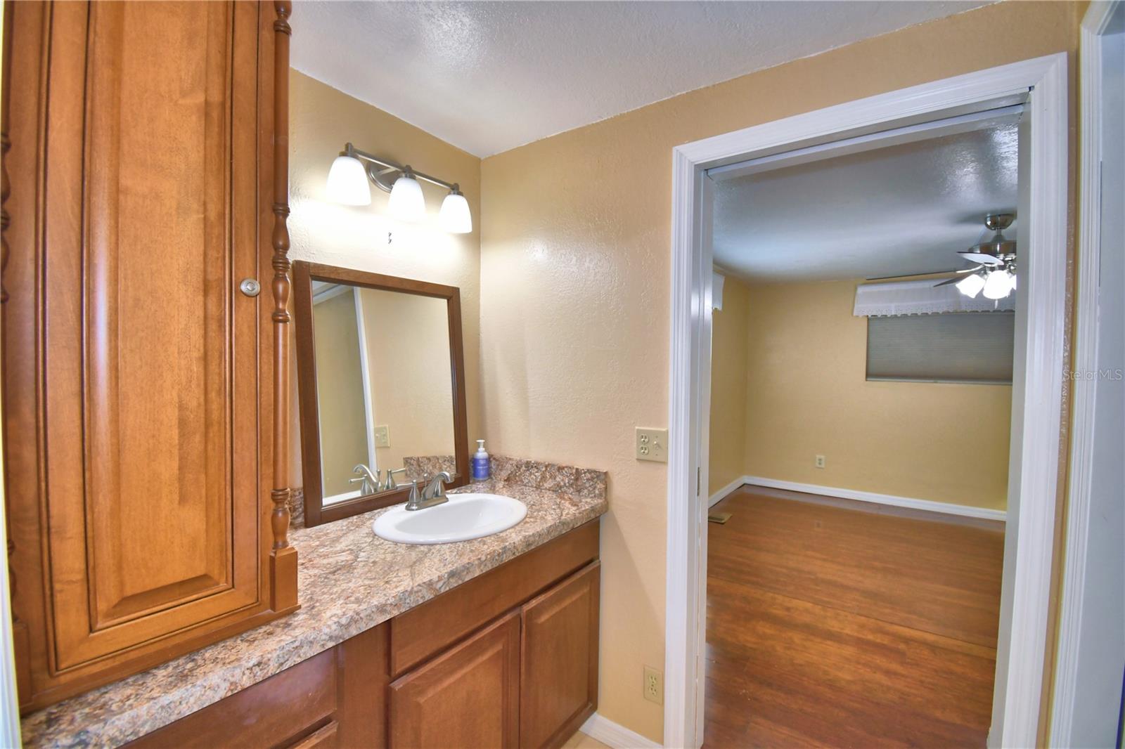 ARIANA SHORES MHP - Residential