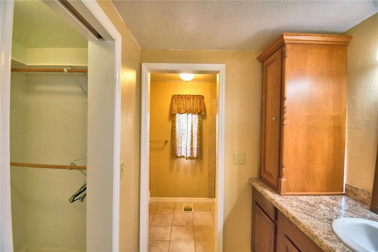 ARIANA SHORES MHP - Residential