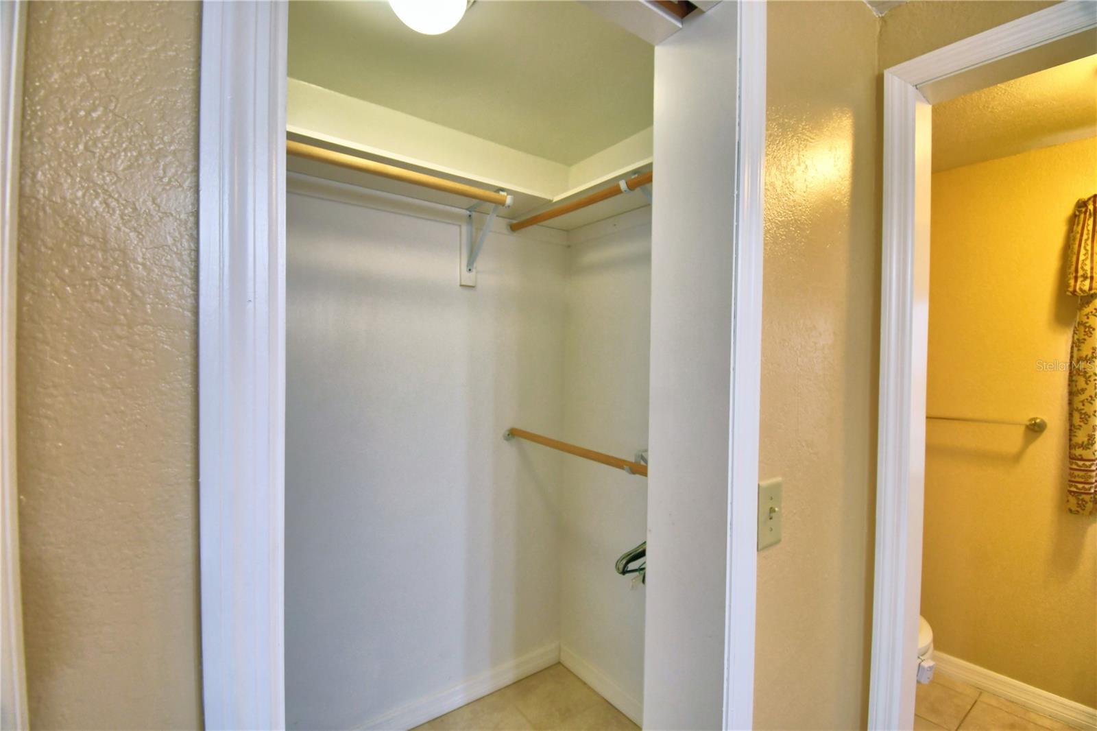 ARIANA SHORES MHP - Residential