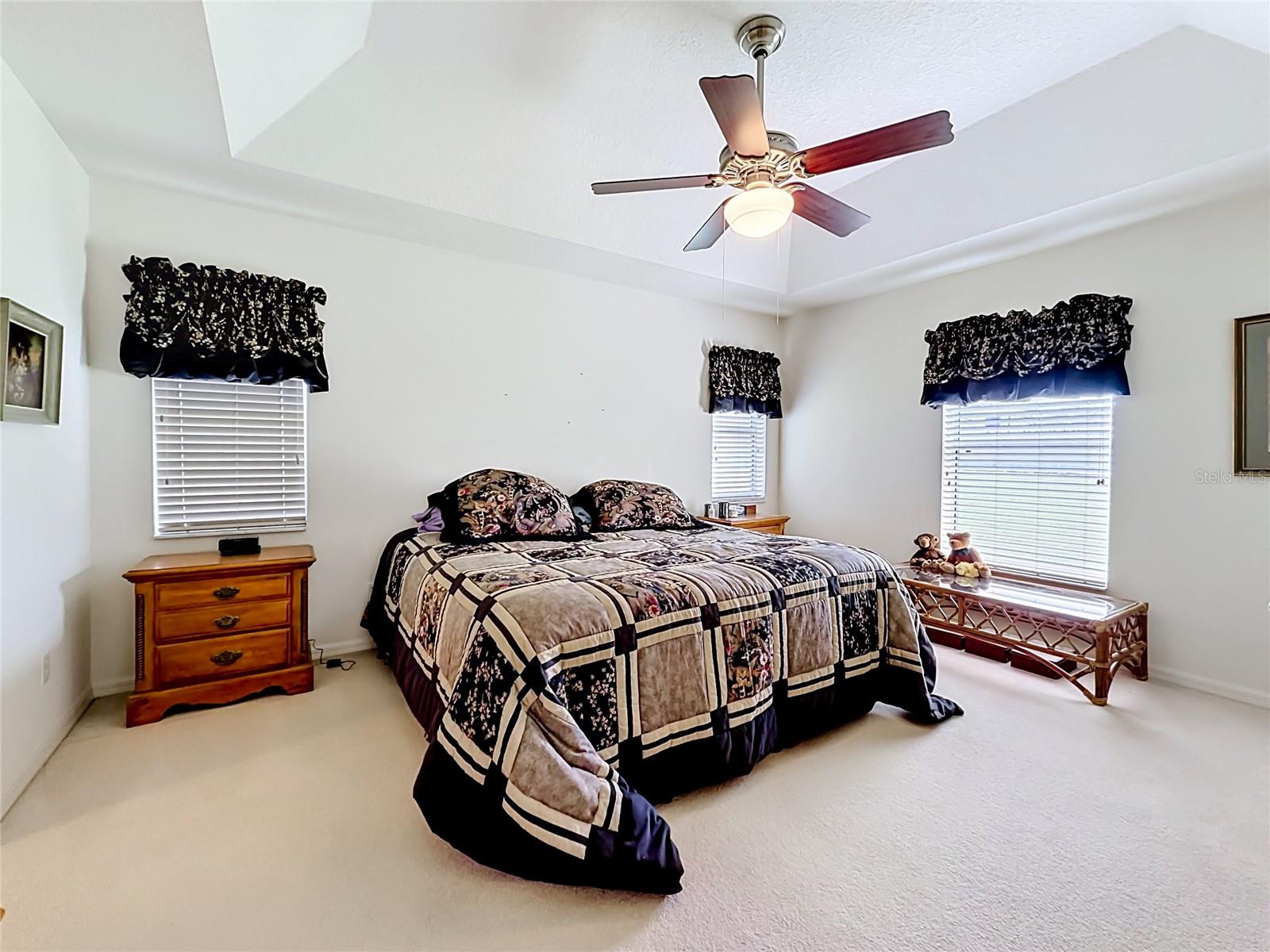 ARBOR LAKES - Residential