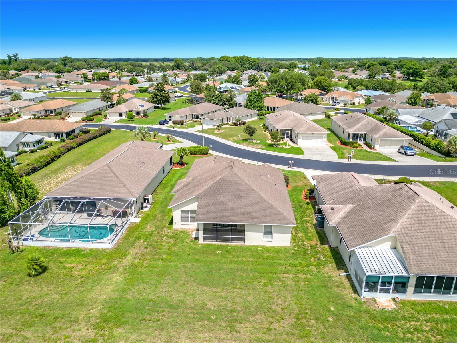ARBOR LAKES - Residential