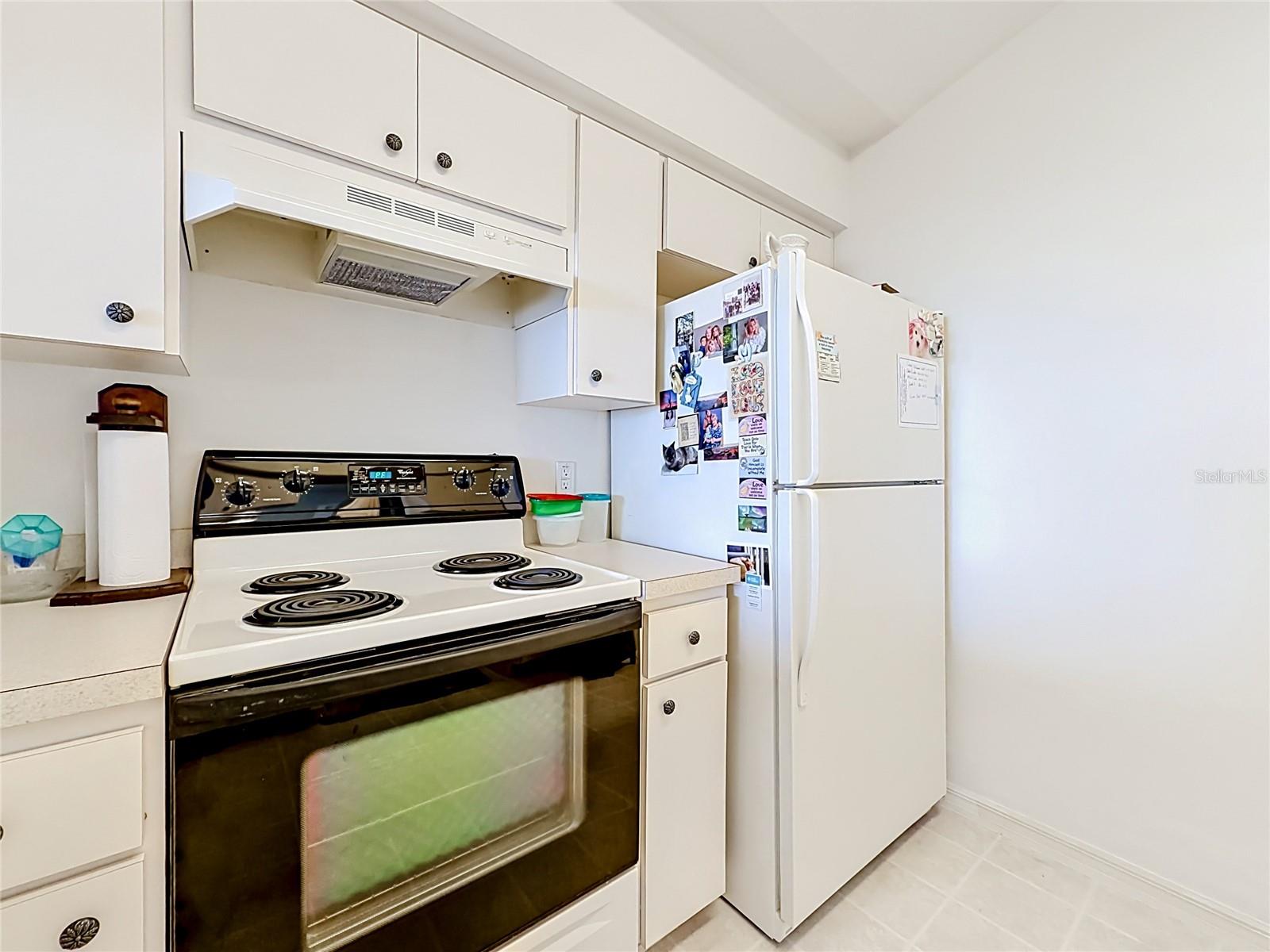 ARBOR LAKES - Residential