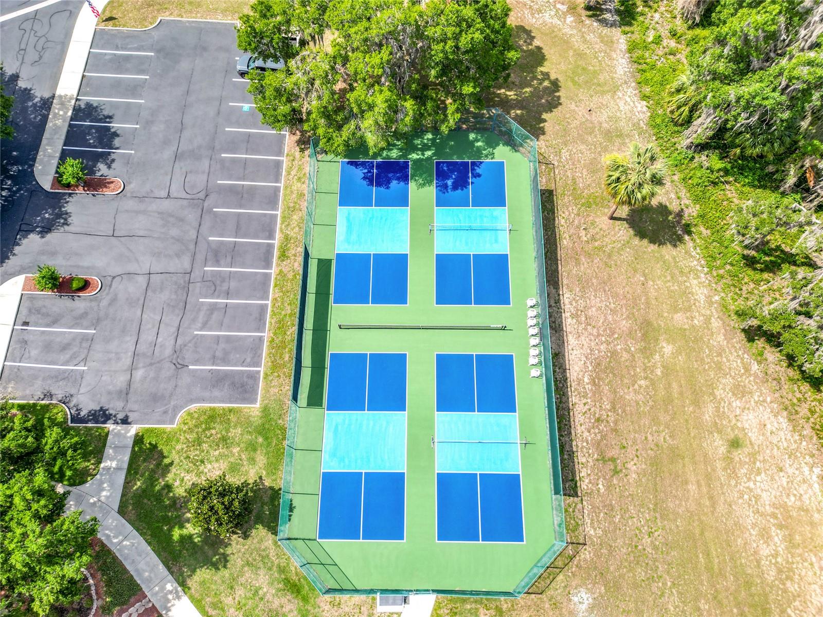 ARBOR LAKES - Residential